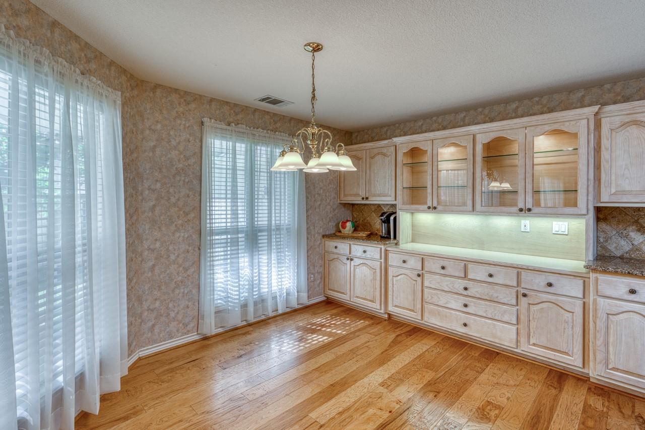 266 Quail, Meadowlakes, TX 78654