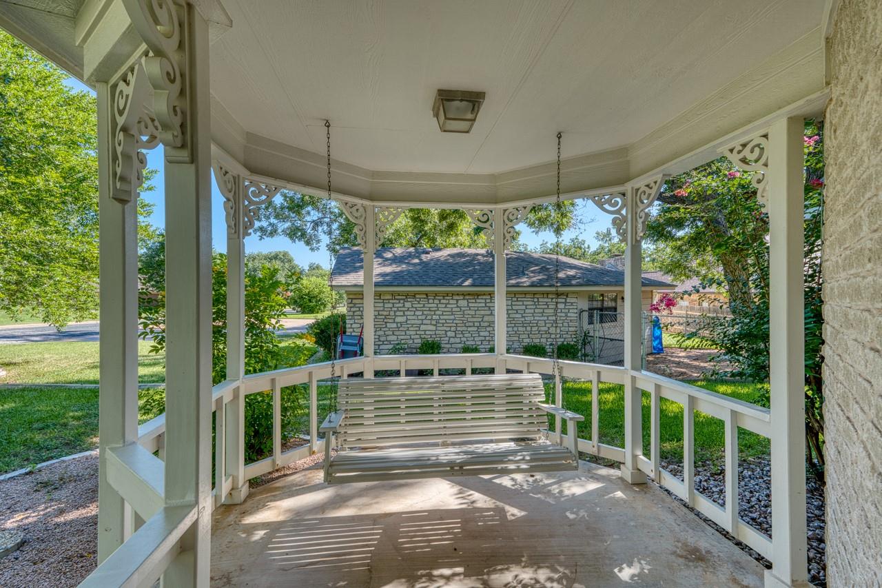 266 Quail, Meadowlakes, TX 78654