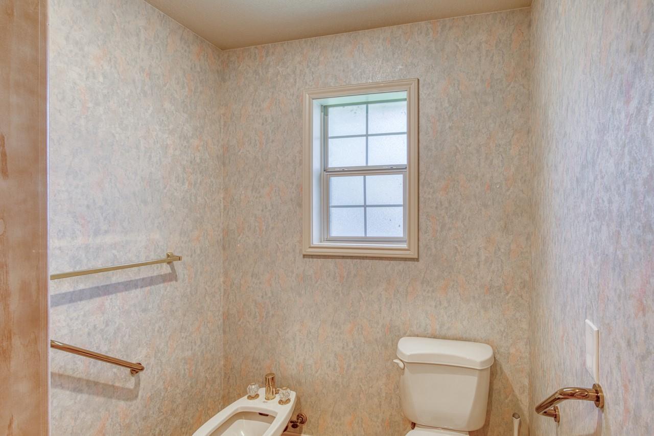 266 Quail, Meadowlakes, TX 78654