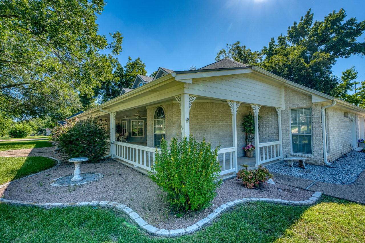 266 Quail, Meadowlakes, TX 78654