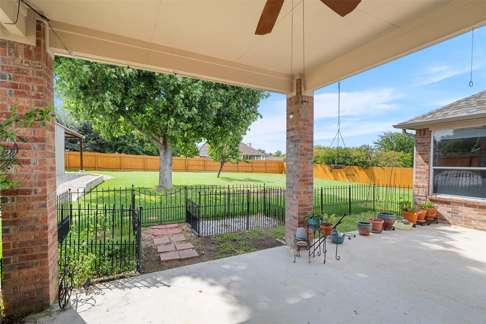 12312 Blackberry Rd, Salado, TX 76571
