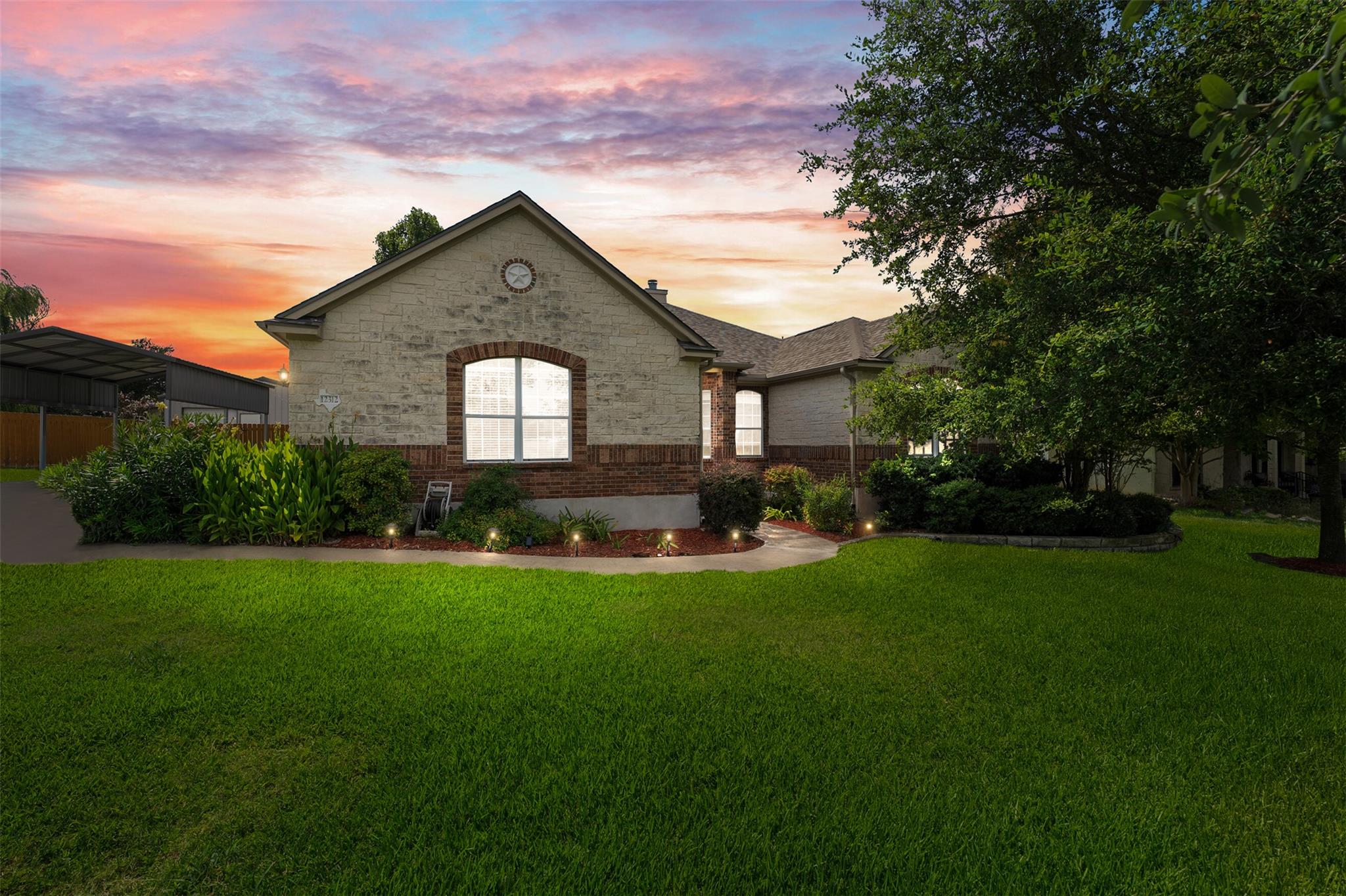 12312 Blackberry Rd, Salado, TX 76571