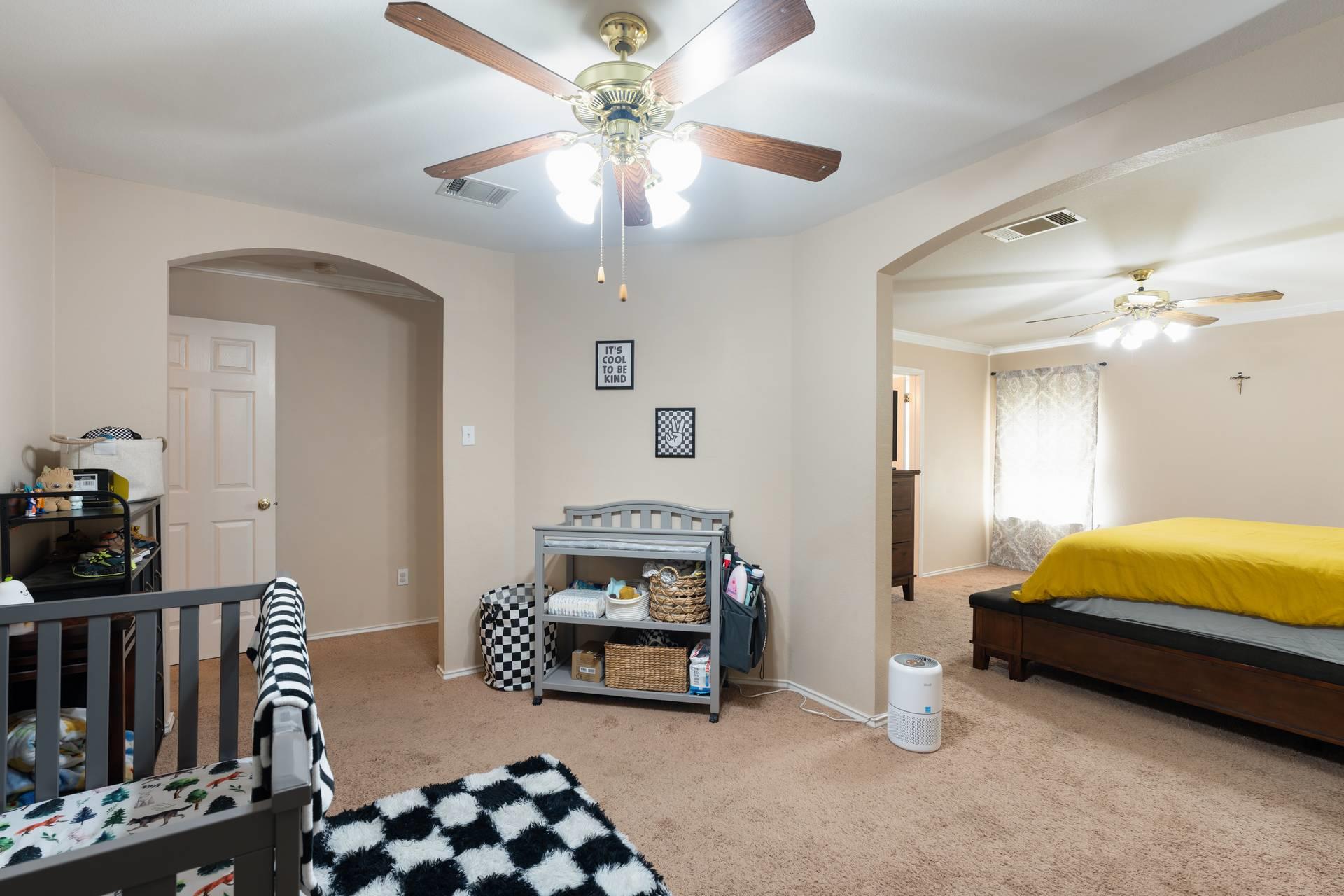 104 Whirling Eddy Cv, Hutto, TX 78634