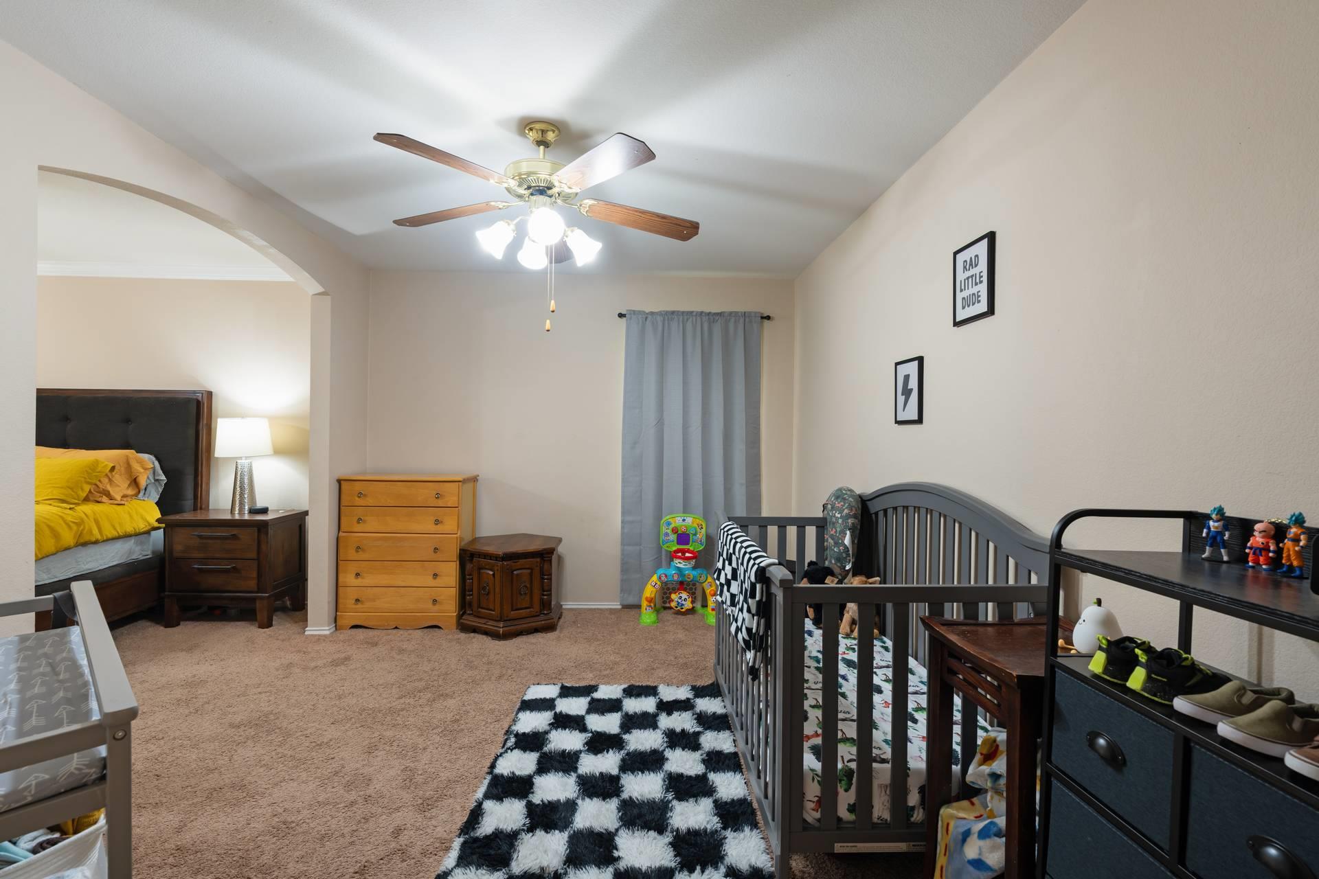 104 Whirling Eddy Cv, Hutto, TX 78634