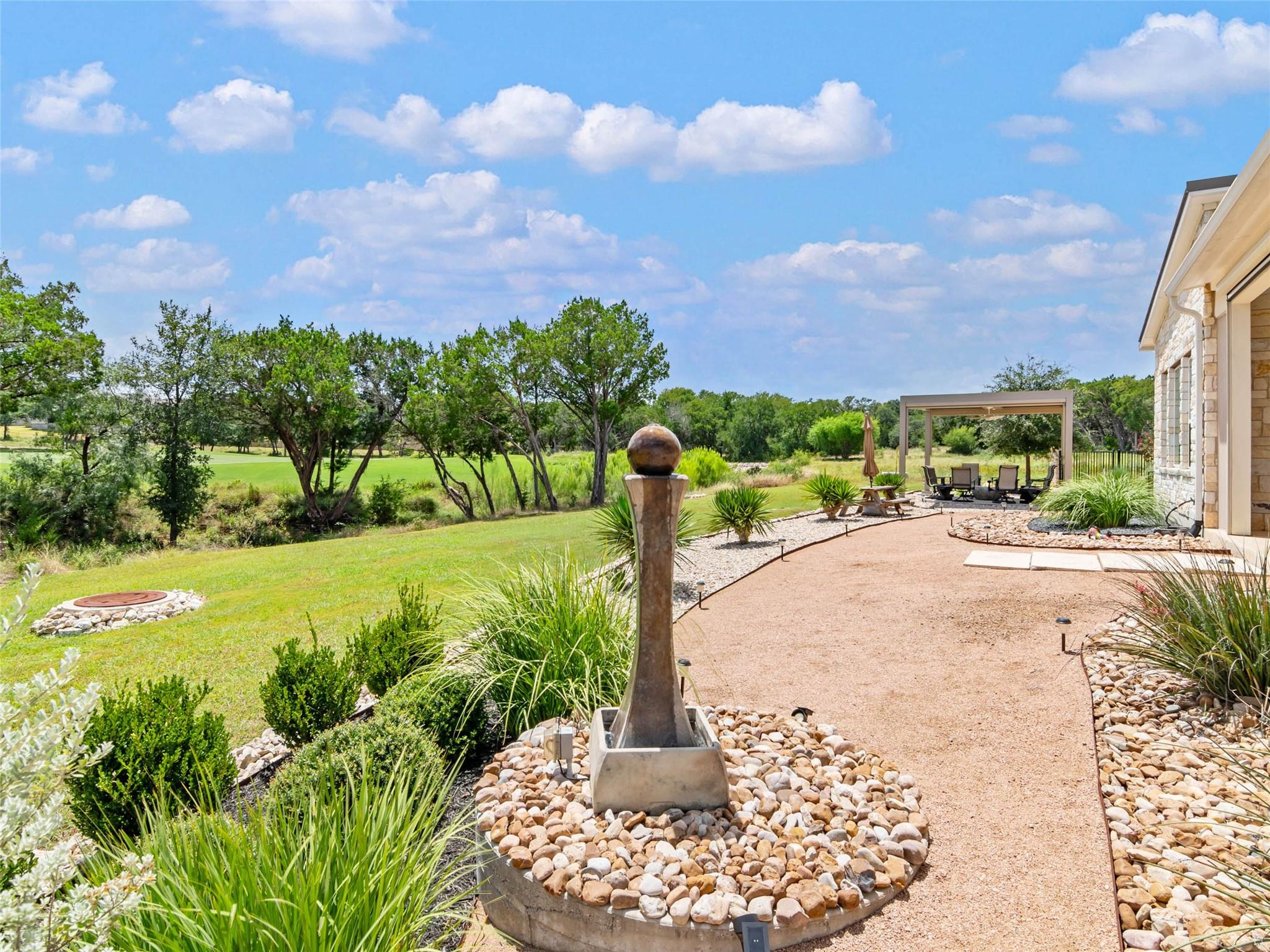 117 Balancing Laurel Dr, San Marcos, TX 78666