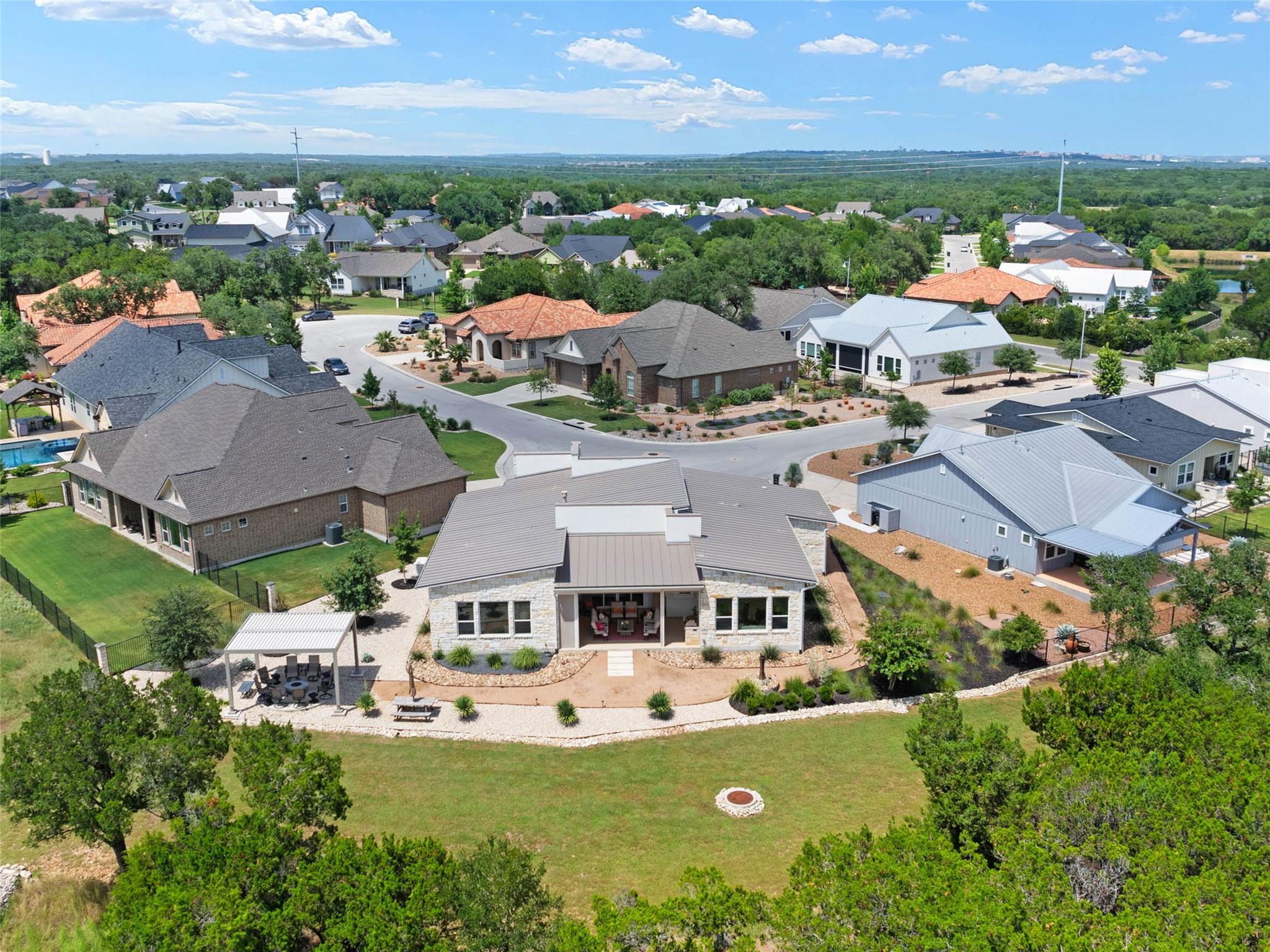 117 Balancing Laurel Dr, San Marcos, TX 78666