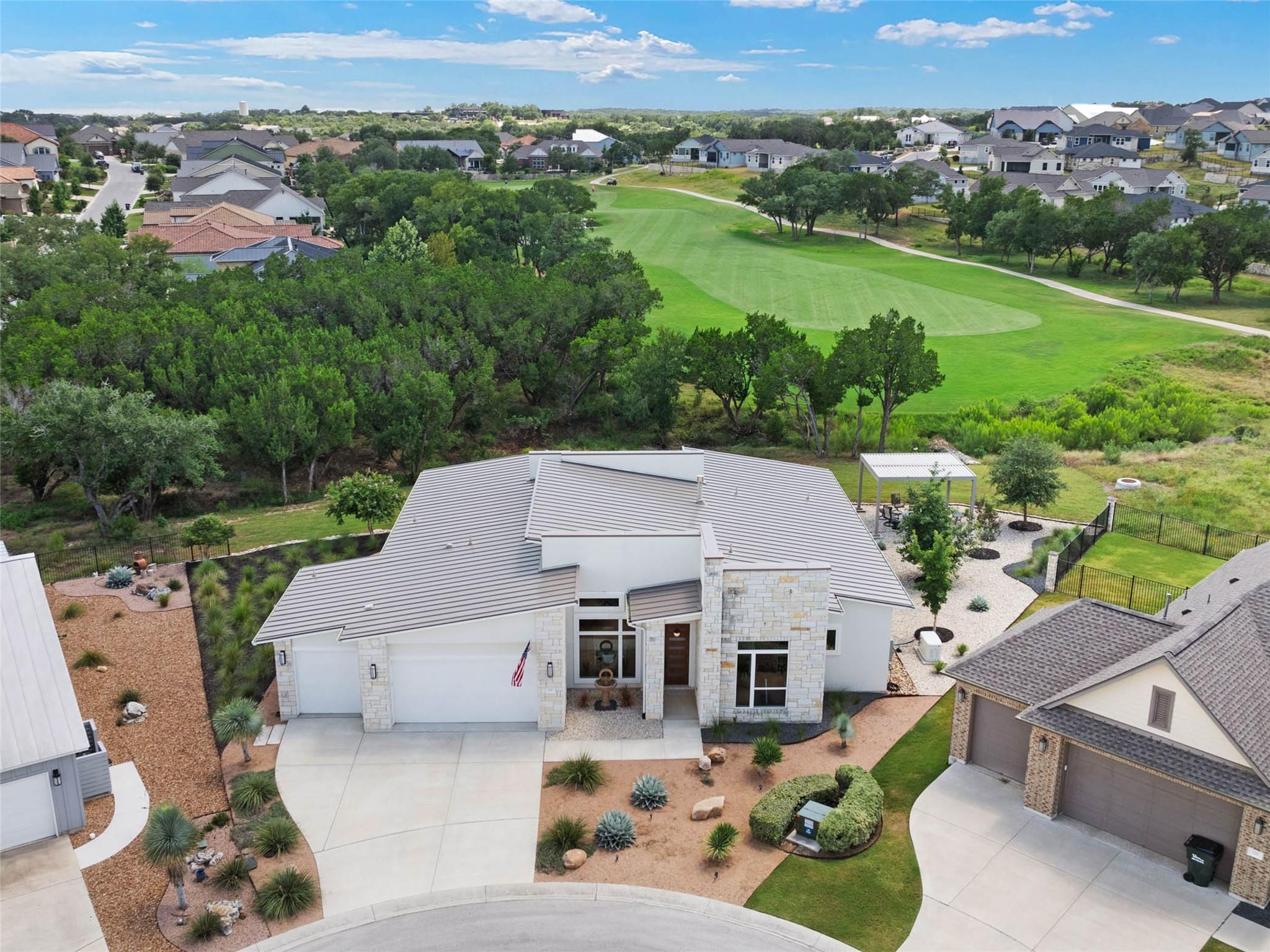 117 Balancing Laurel Dr, San Marcos, TX 78666