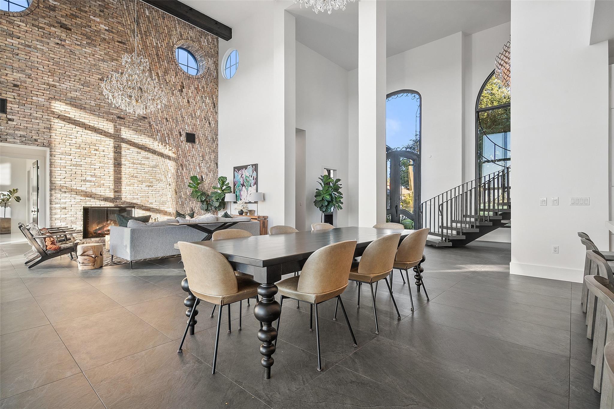 4300 Derrick Cv, Spicewood, TX 78669