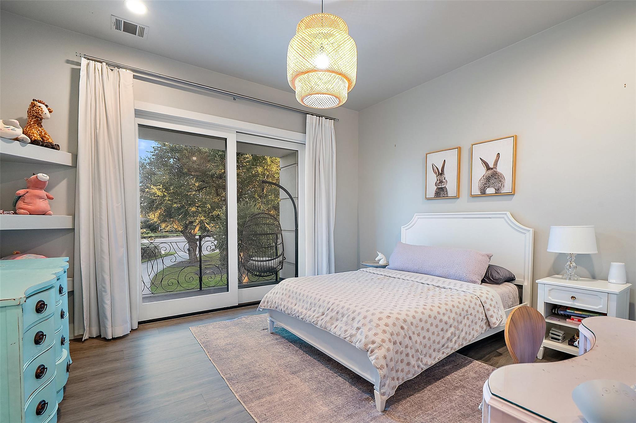 4300 Derrick Cv, Spicewood, TX 78669