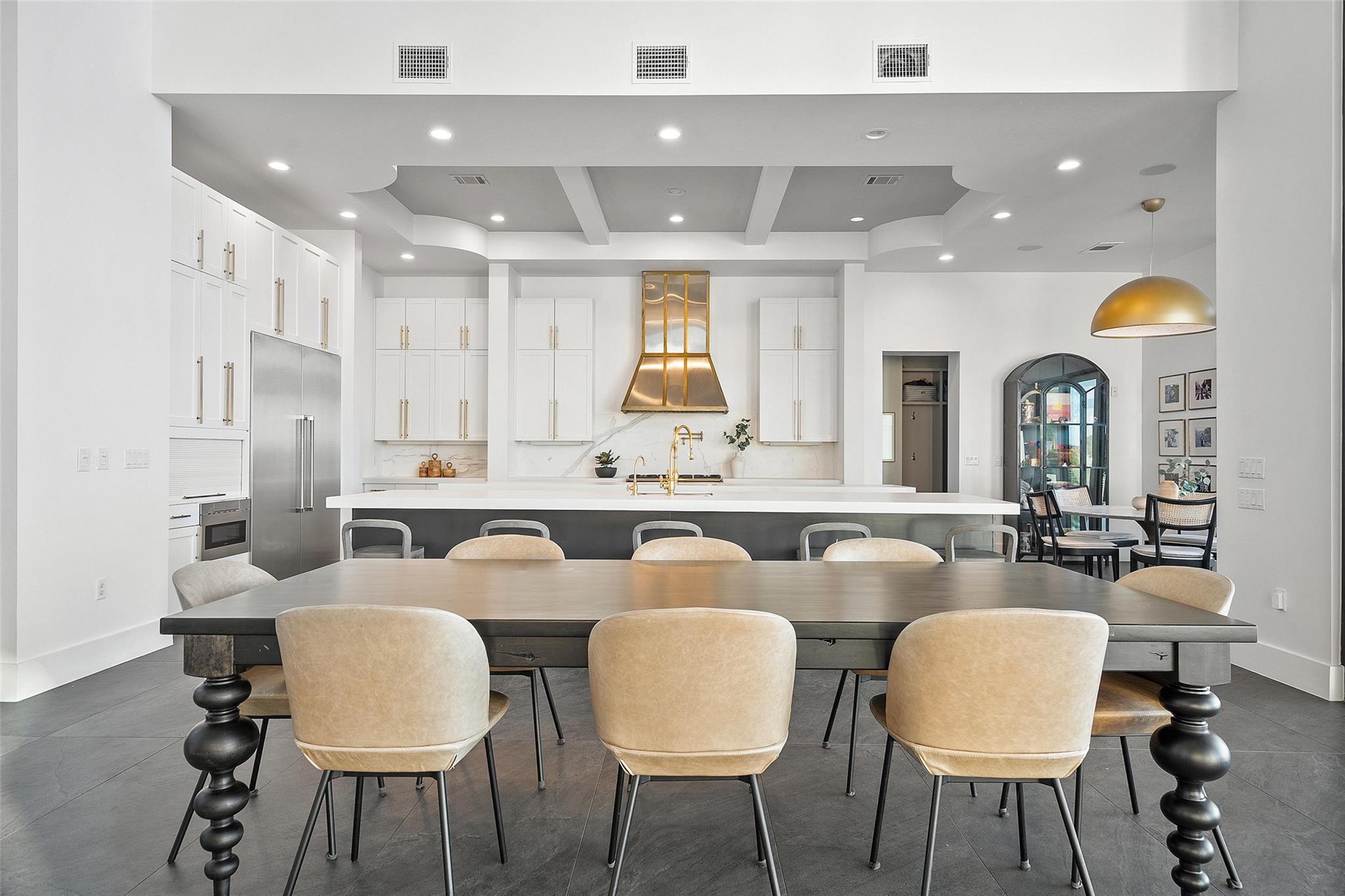 4300 Derrick Cv, Spicewood, TX 78669