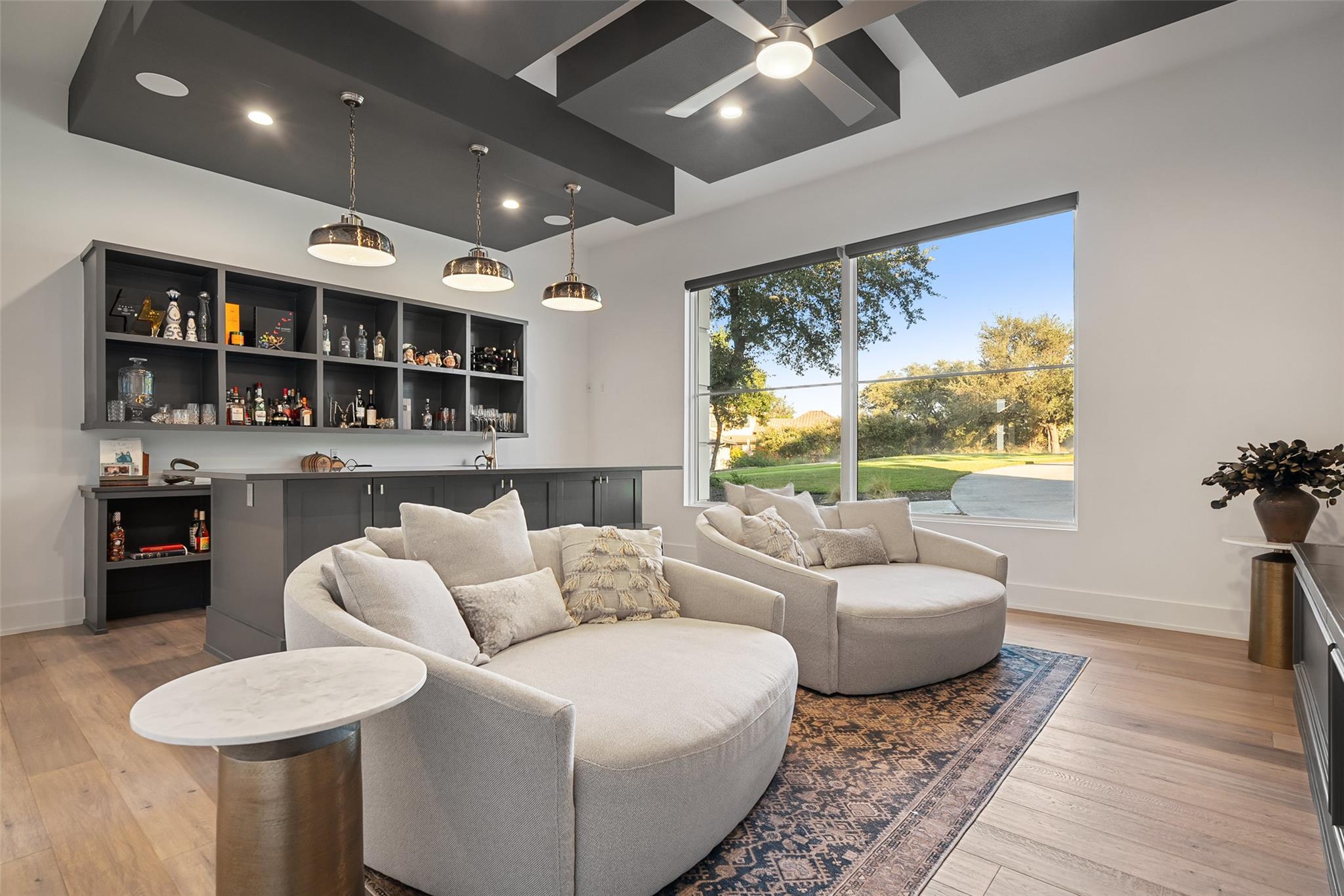 4300 Derrick Cv, Spicewood, TX 78669