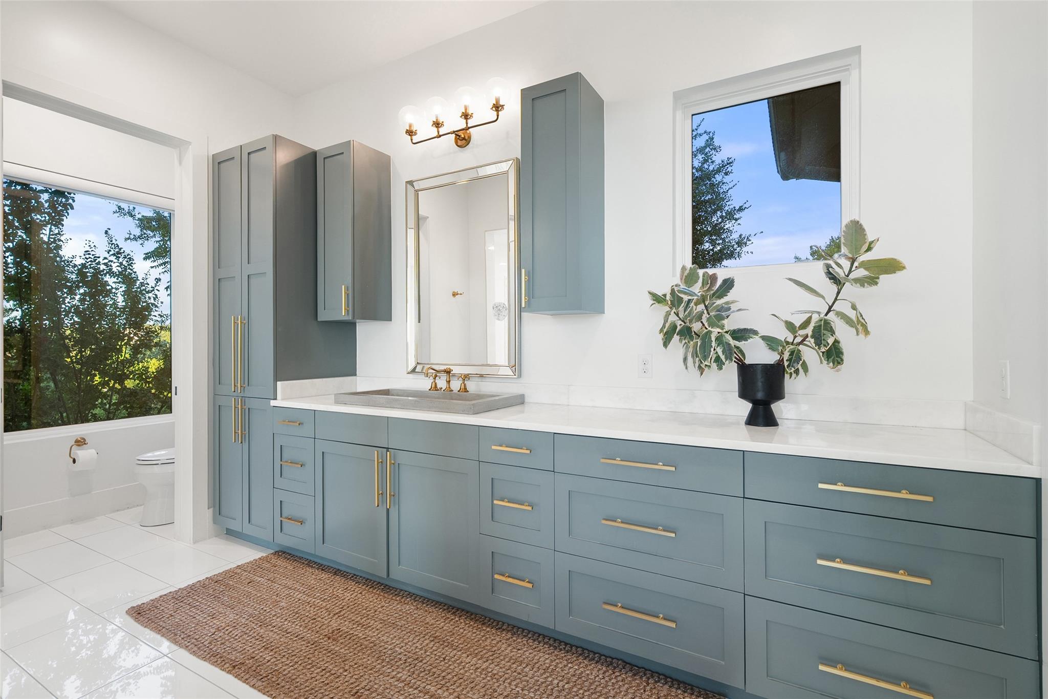 4300 Derrick Cv, Spicewood, TX 78669