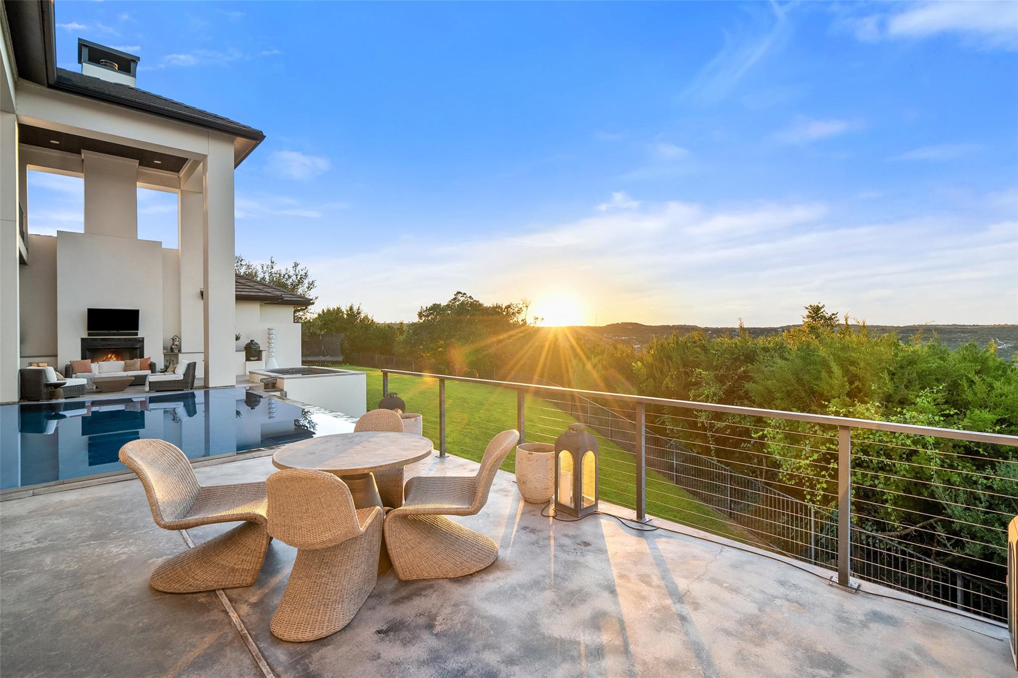 4300 Derrick Cv, Spicewood, TX 78669