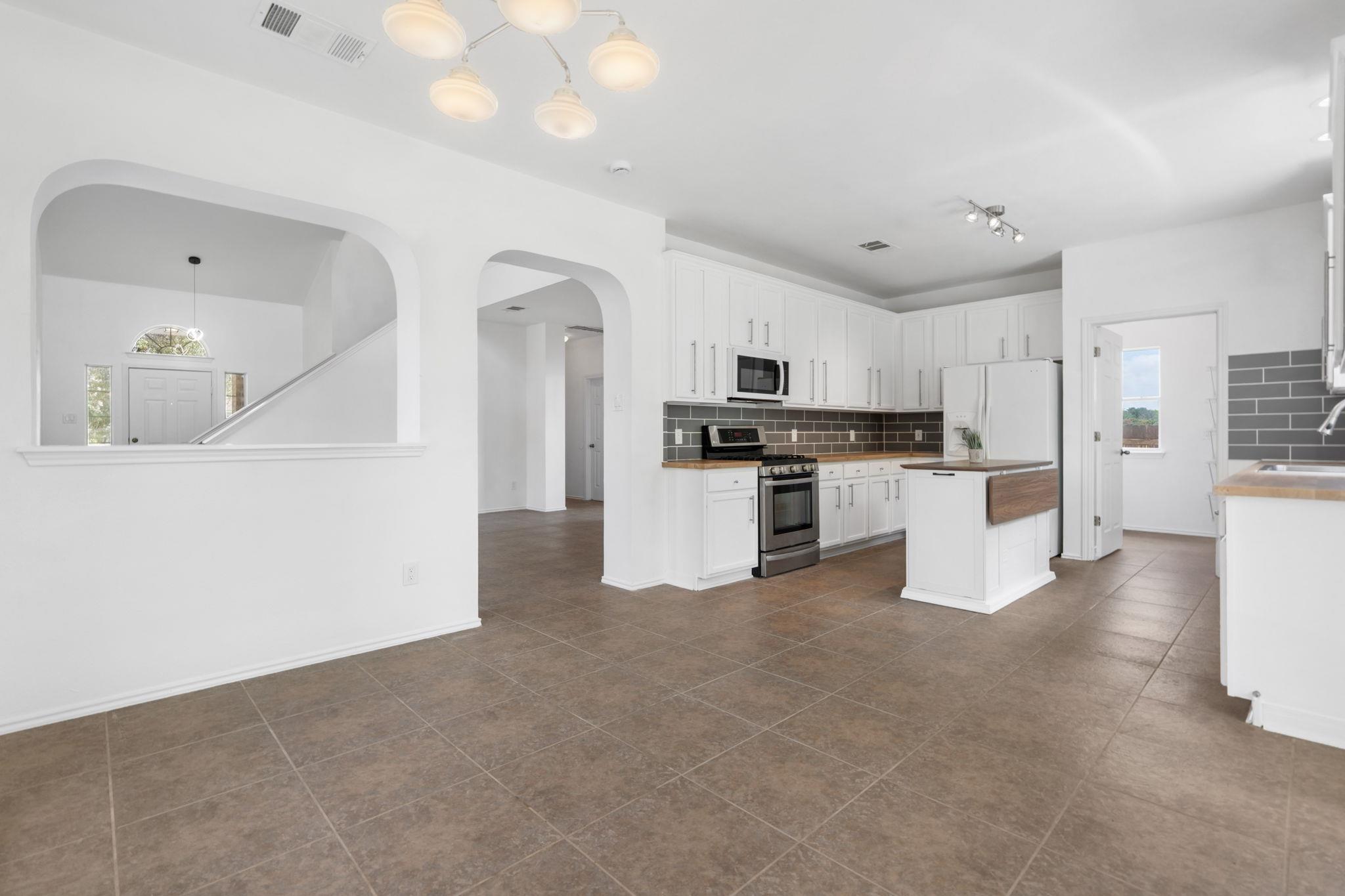 1131 Stone Forest Trl, Round Rock, TX 78681