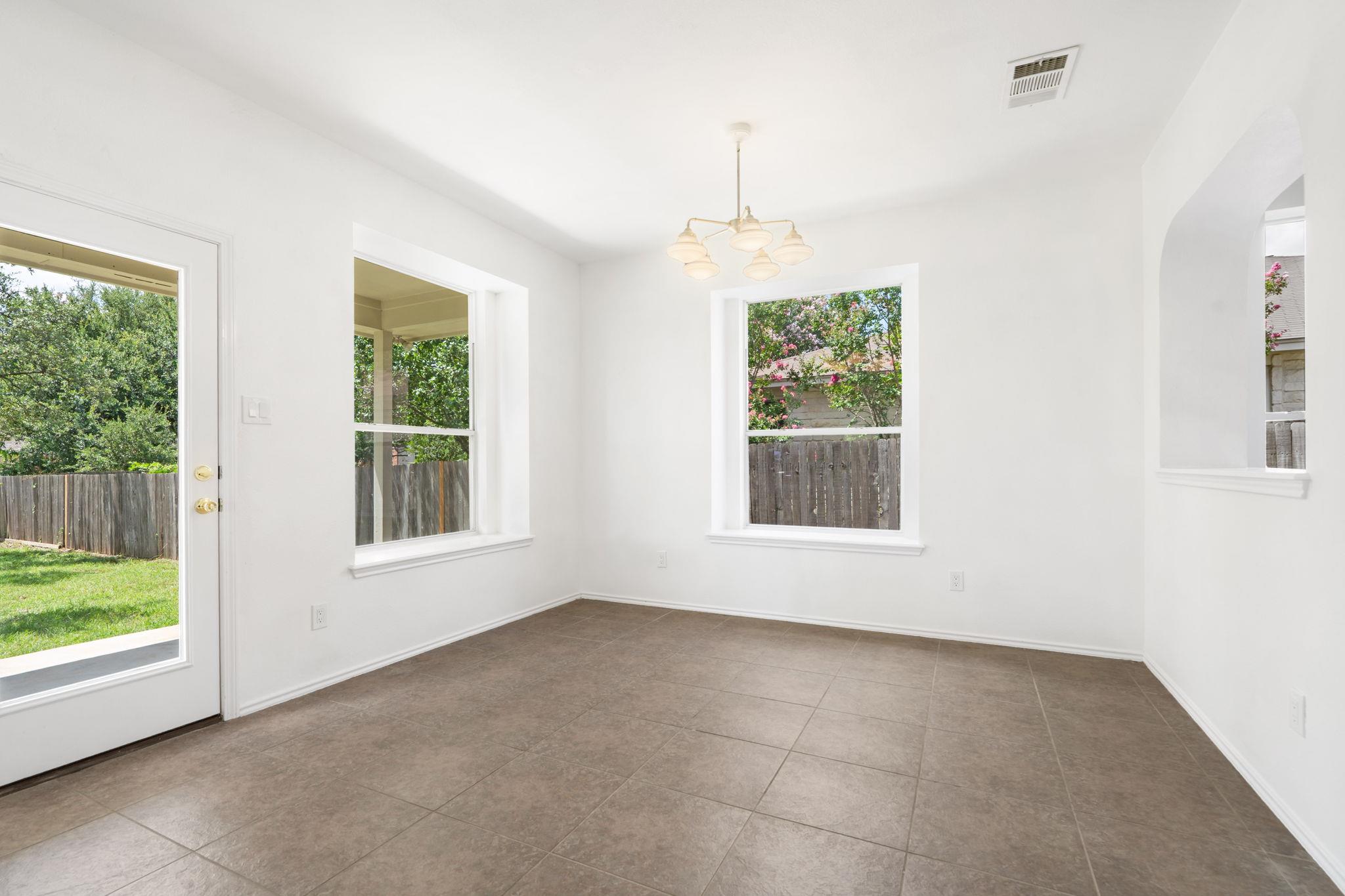 1131 Stone Forest Trl, Round Rock, TX 78681