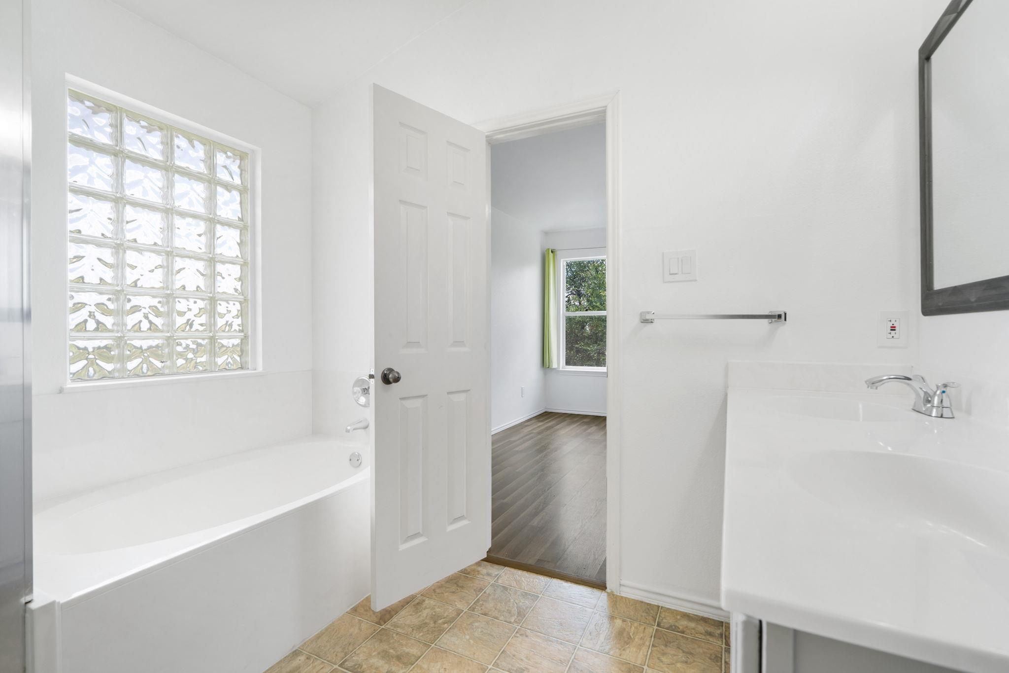 1131 Stone Forest Trl, Round Rock, TX 78681