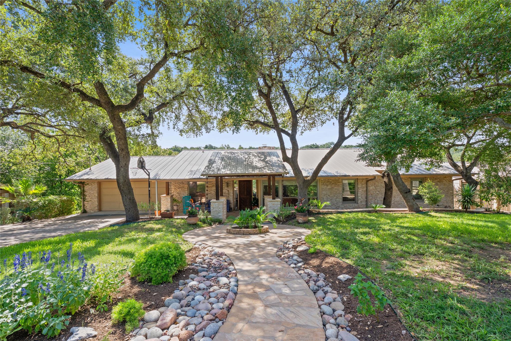 2407 Trail Of The Madrones, Austin, TX 78746