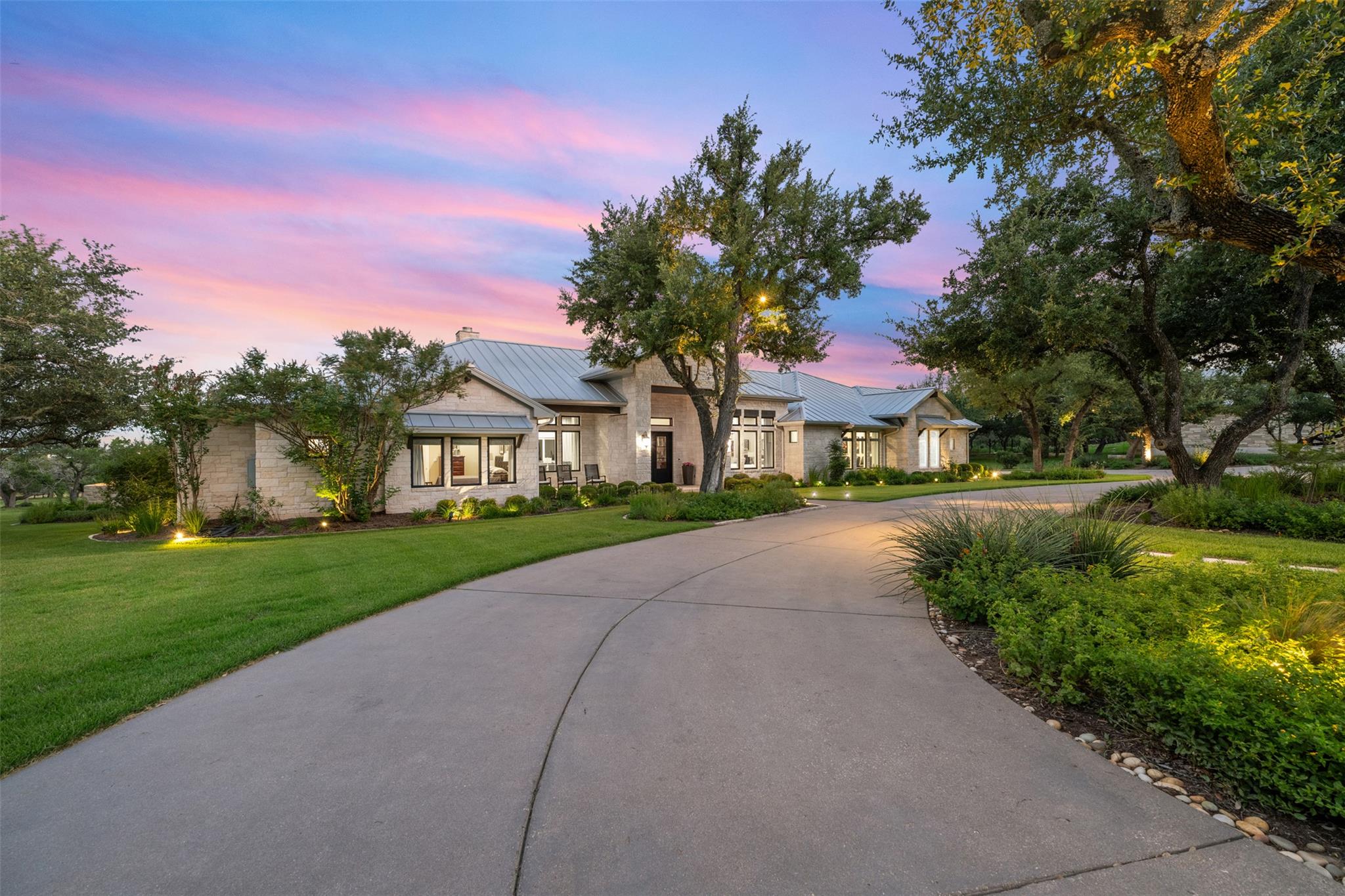 18601 Madrone Vista Dr, Austin, TX 78738