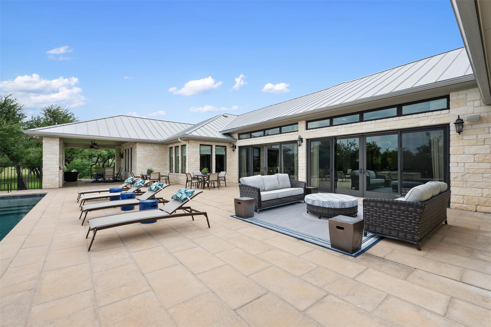 18601 Madrone Vista Dr, Austin, TX 78738