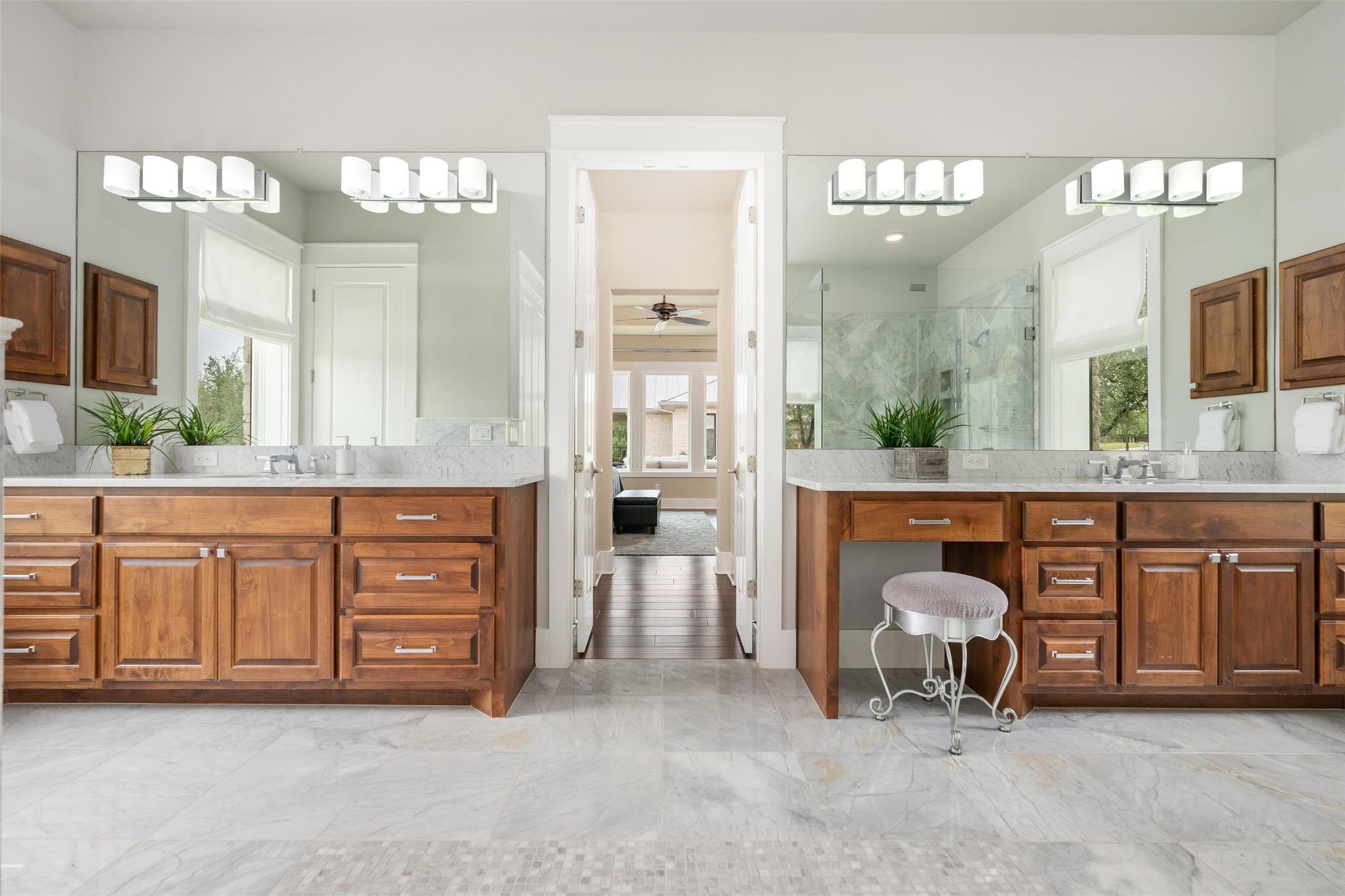 18601 Madrone Vista Dr, Austin, TX 78738