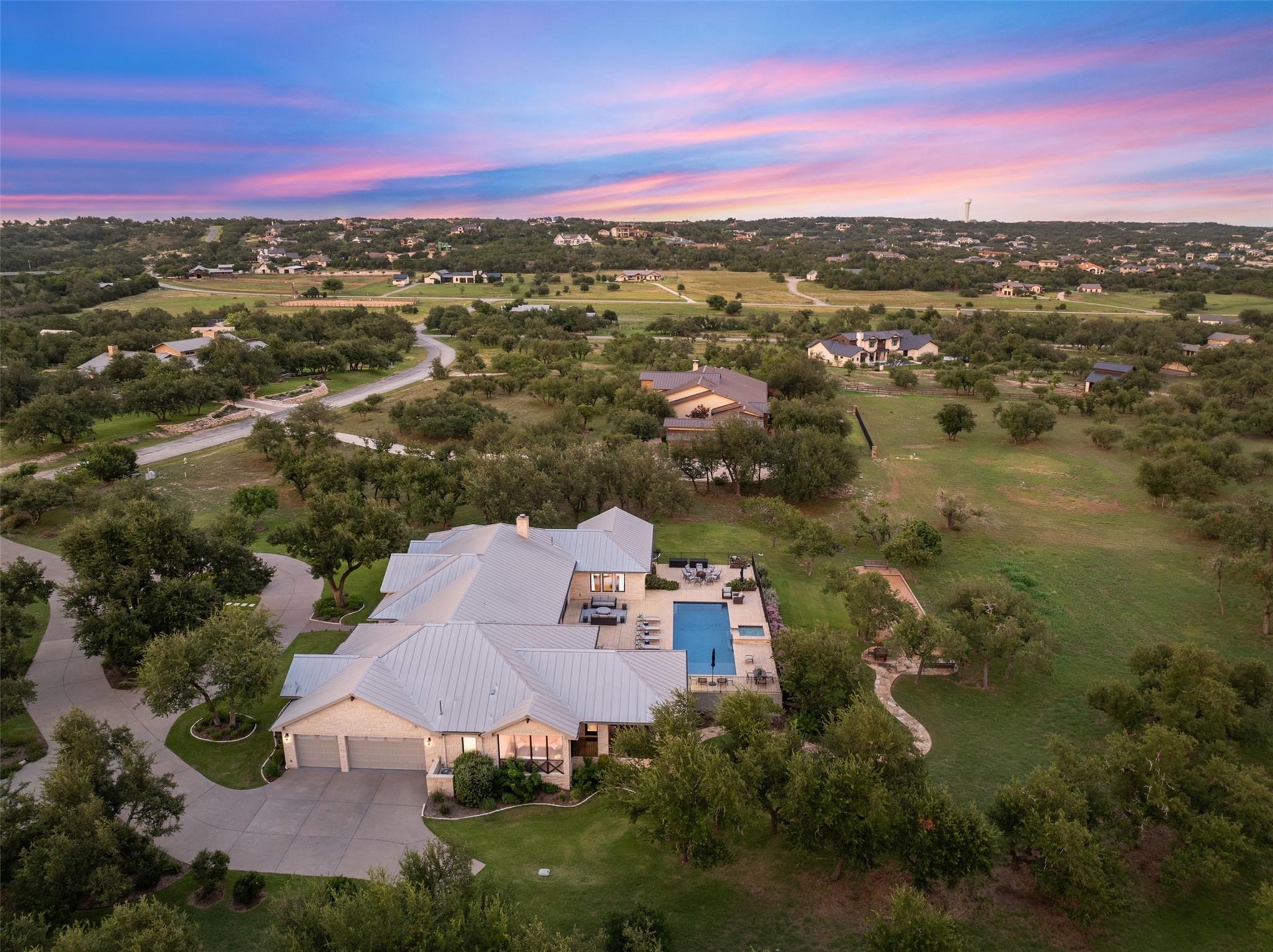 18601 Madrone Vista Dr, Austin, TX 78738