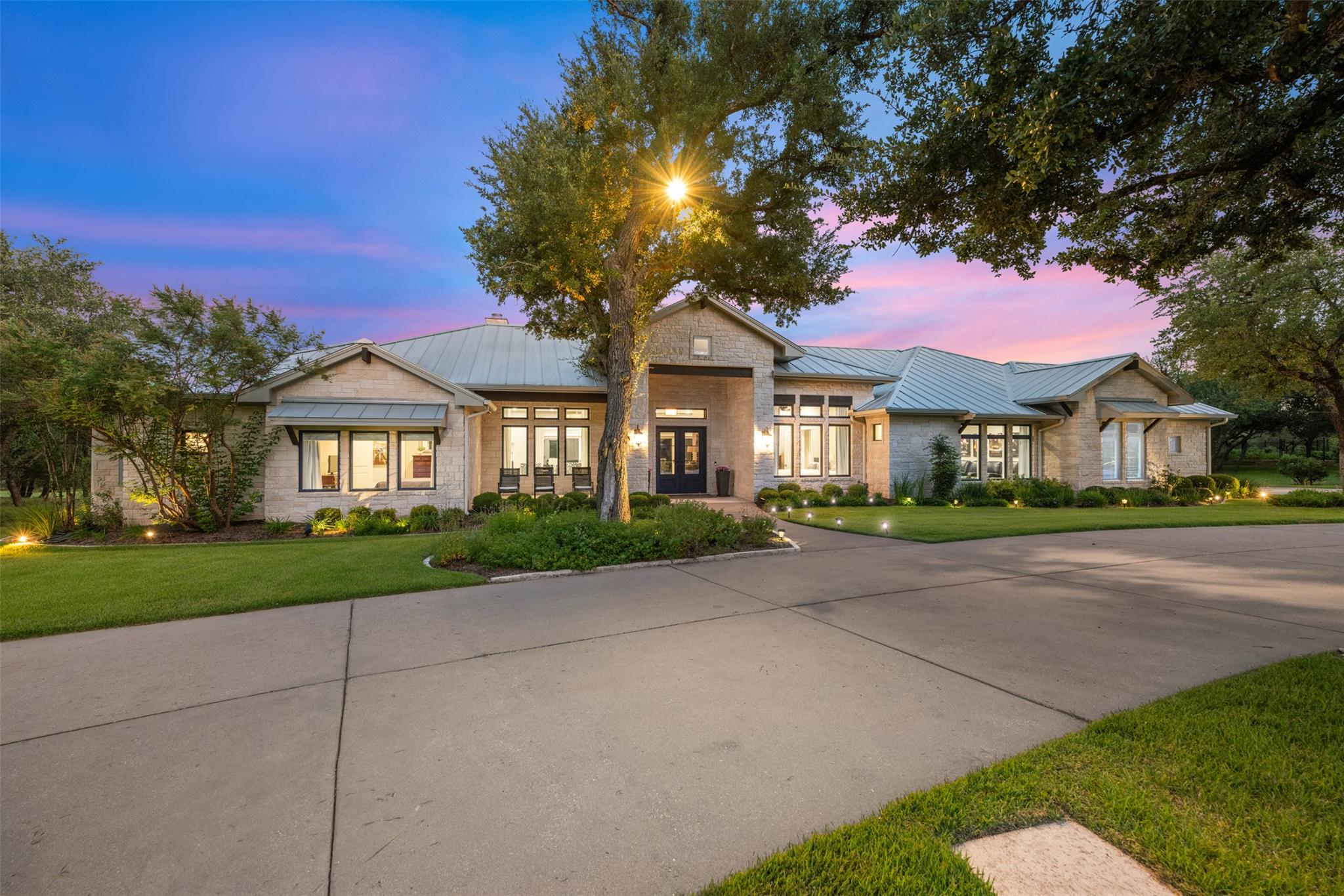 18601 Madrone Vista Dr, Austin, TX 78738