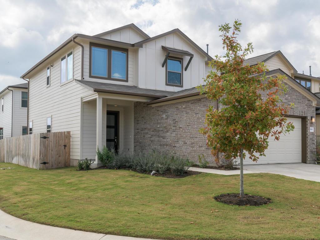 9101 Garnet Dr, Austin, TX 79729