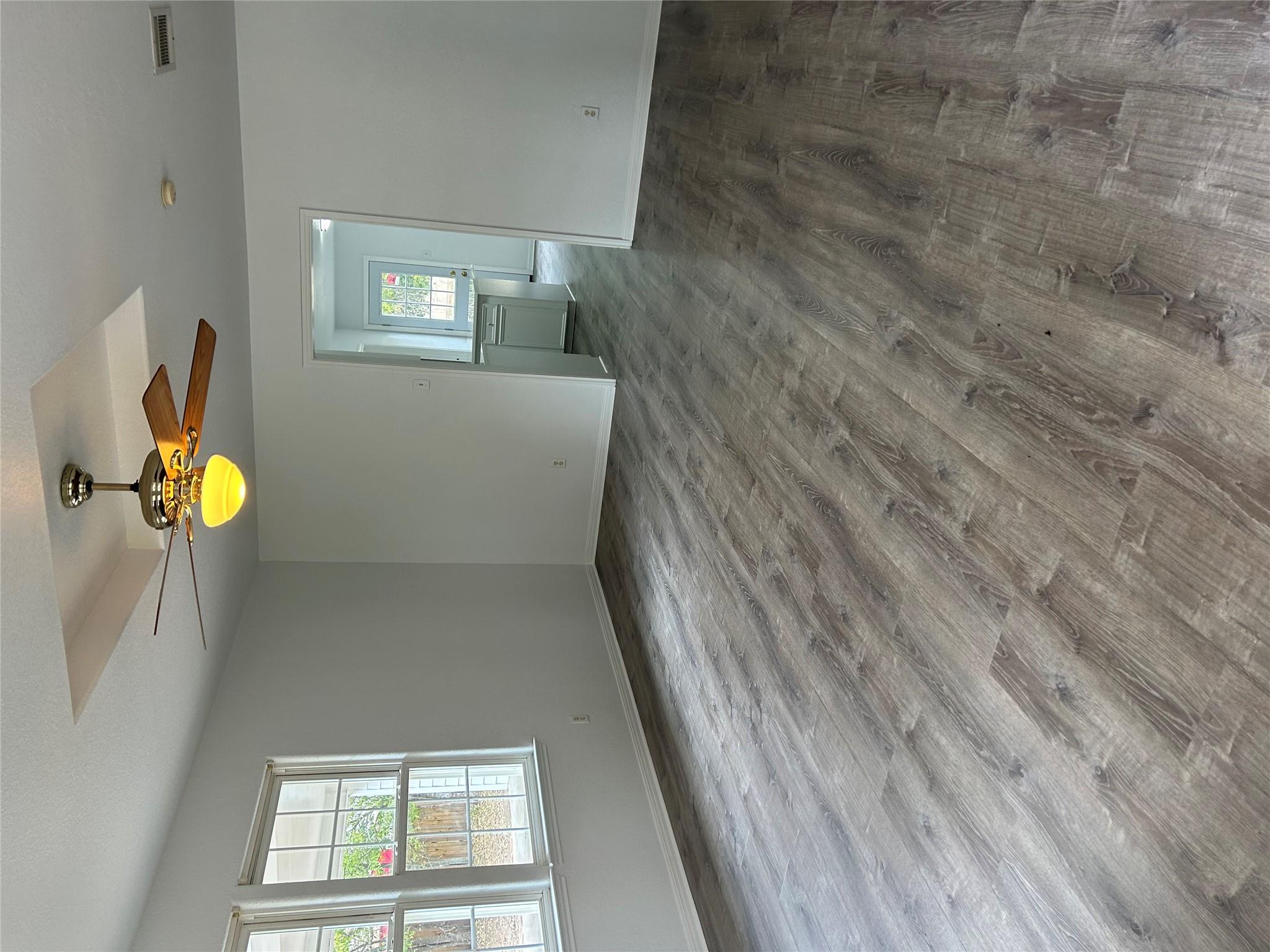 203 Maynard St, Bastrop, TX 78602