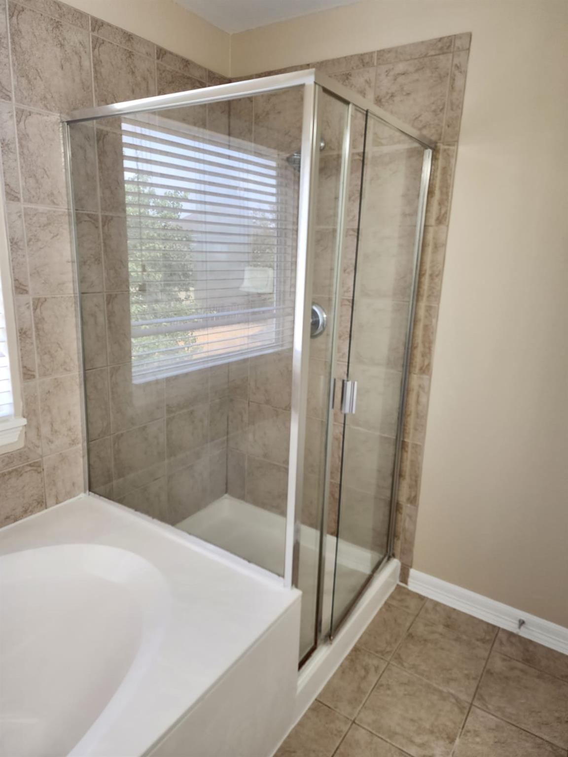 13613 Glenmark Dr, Manor, TX 78653