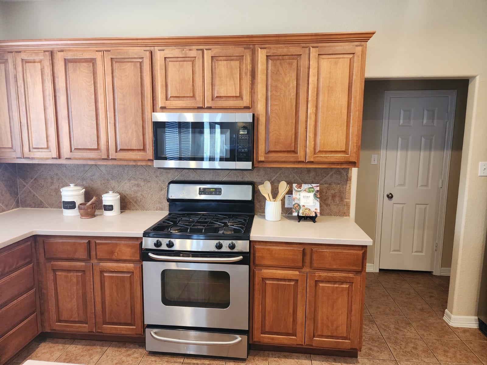 13613 Glenmark Dr, Manor, TX 78653