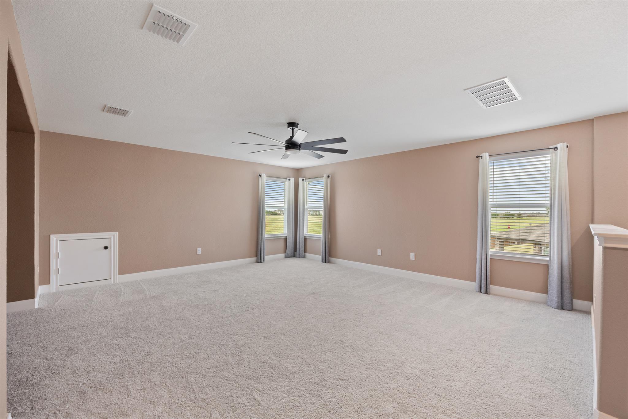 203 Teller Dr, Lockhart, TX 78644