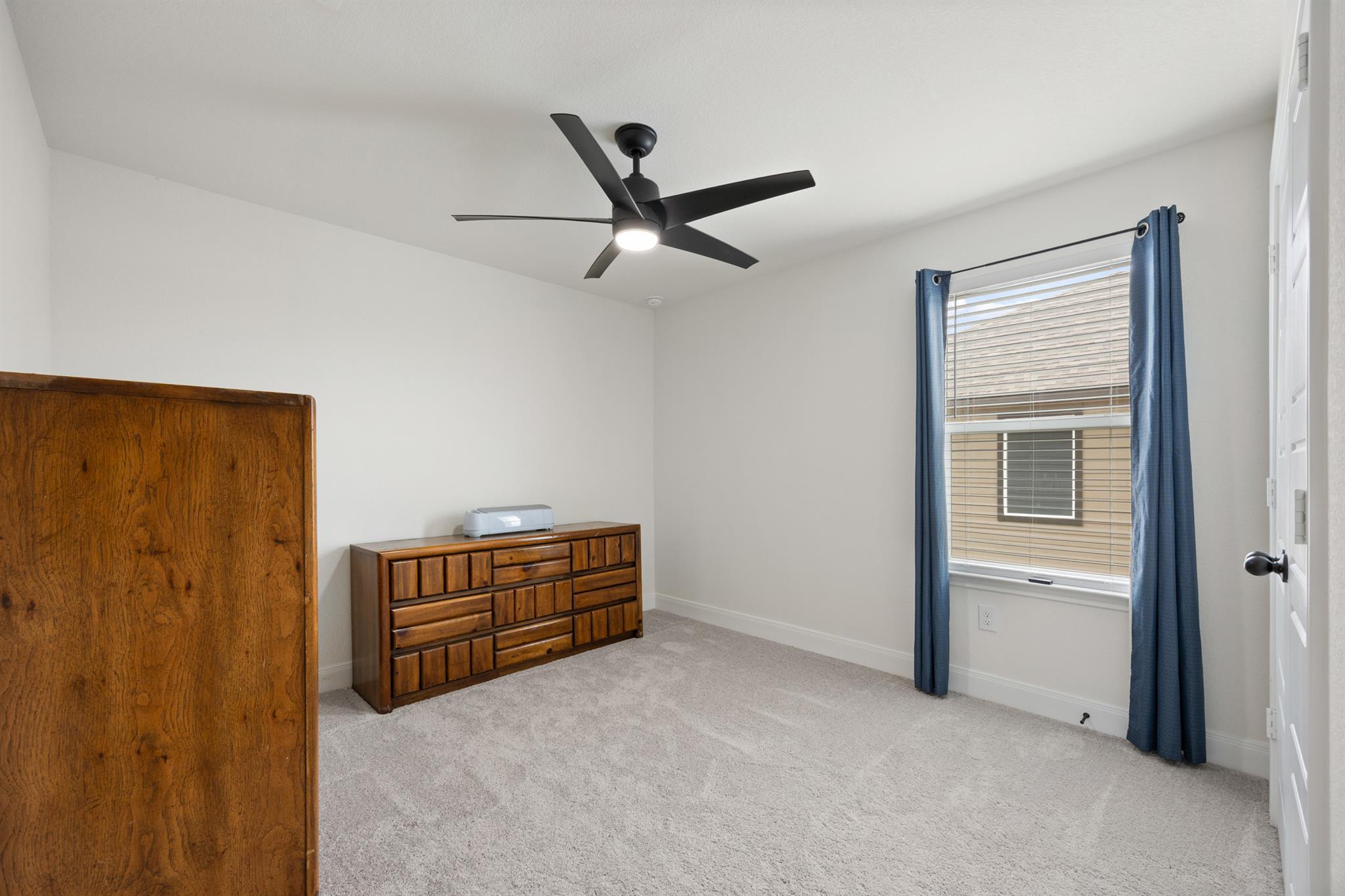 203 Teller Dr, Lockhart, TX 78644