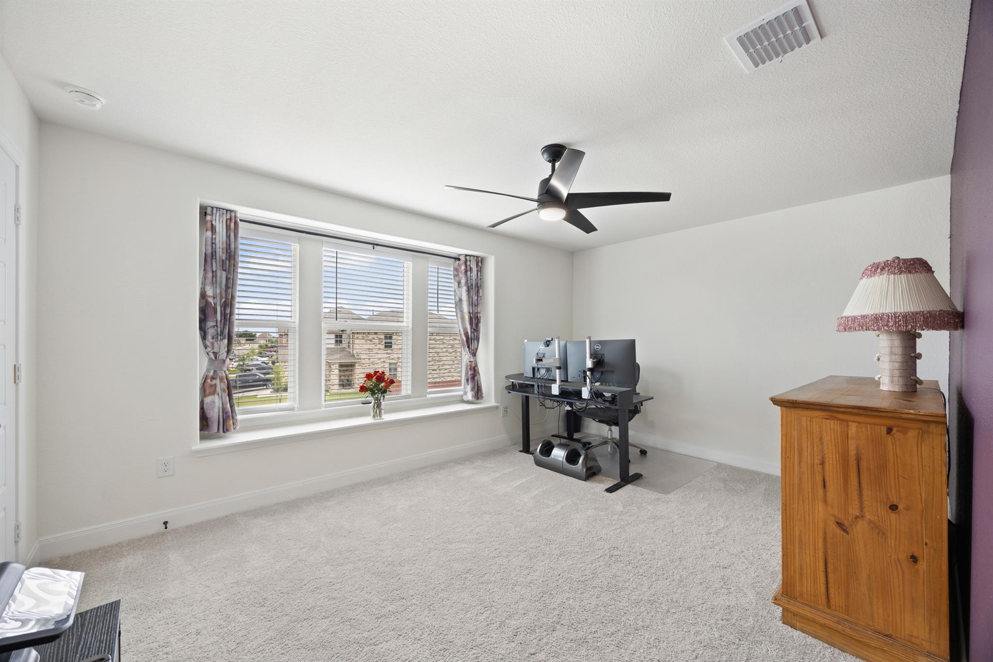 203 Teller Dr, Lockhart, TX 78644