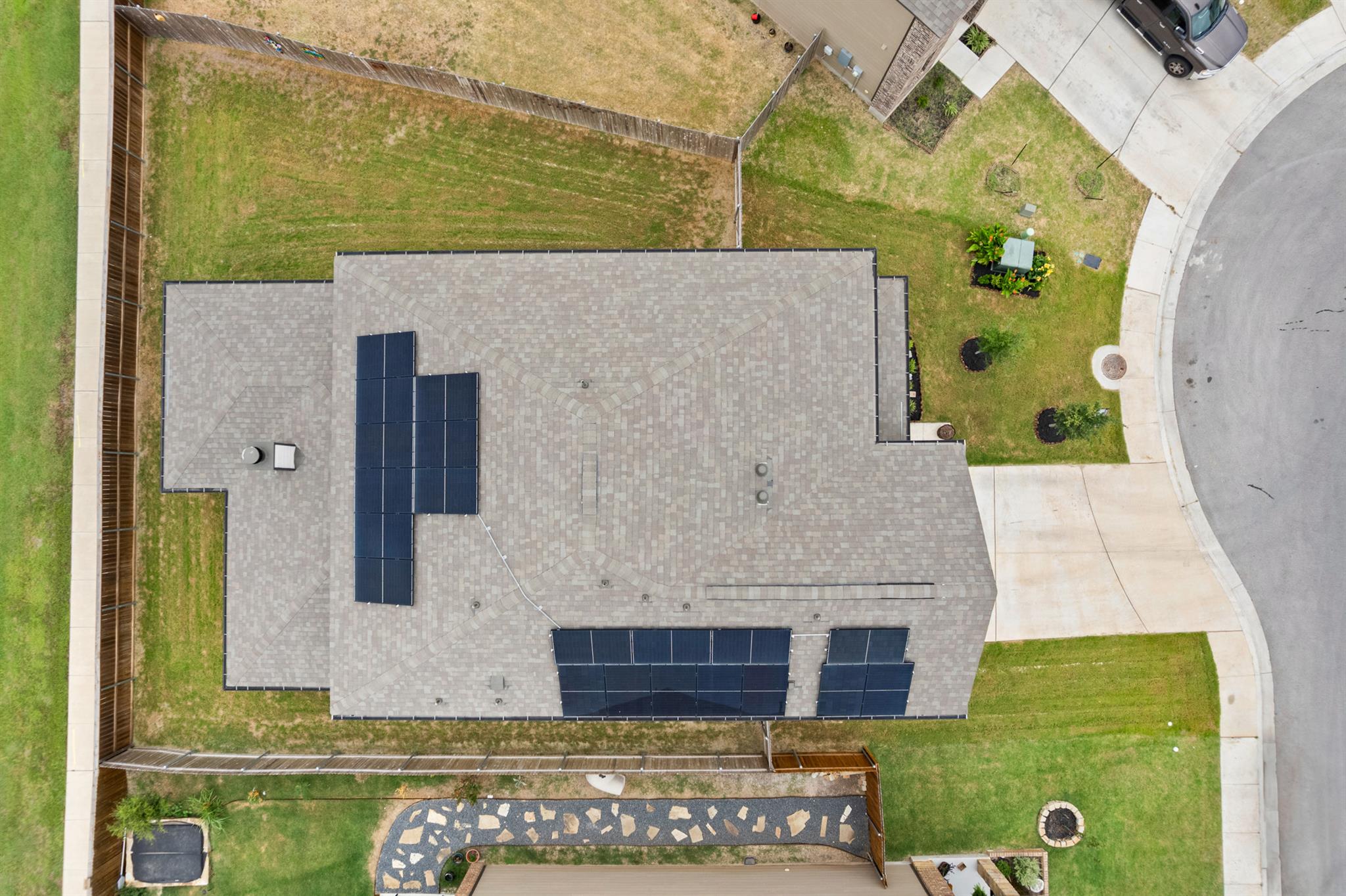203 Teller Dr, Lockhart, TX 78644