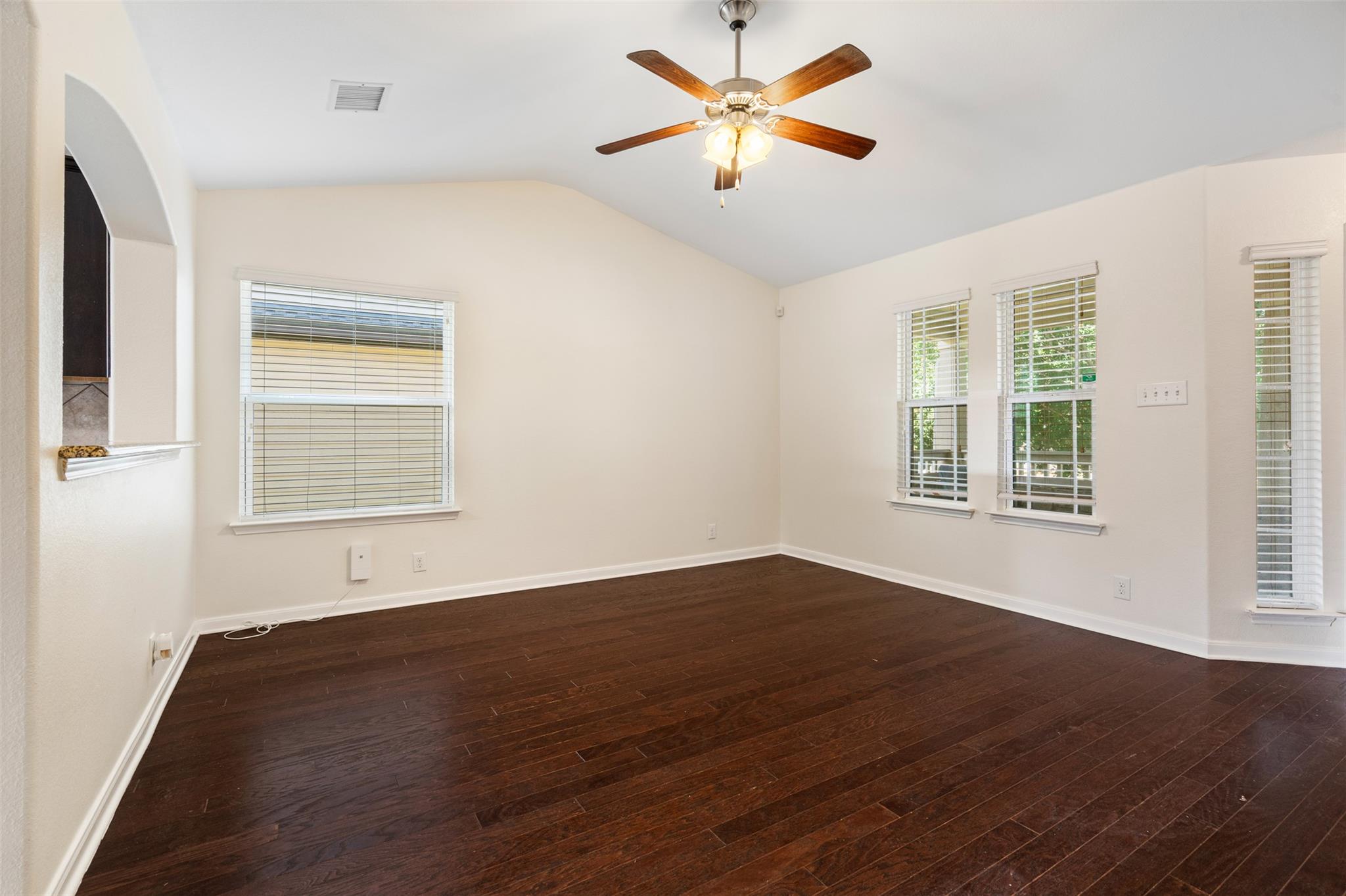 759 Heritage Springs Trl, Round Rock, TX 78664