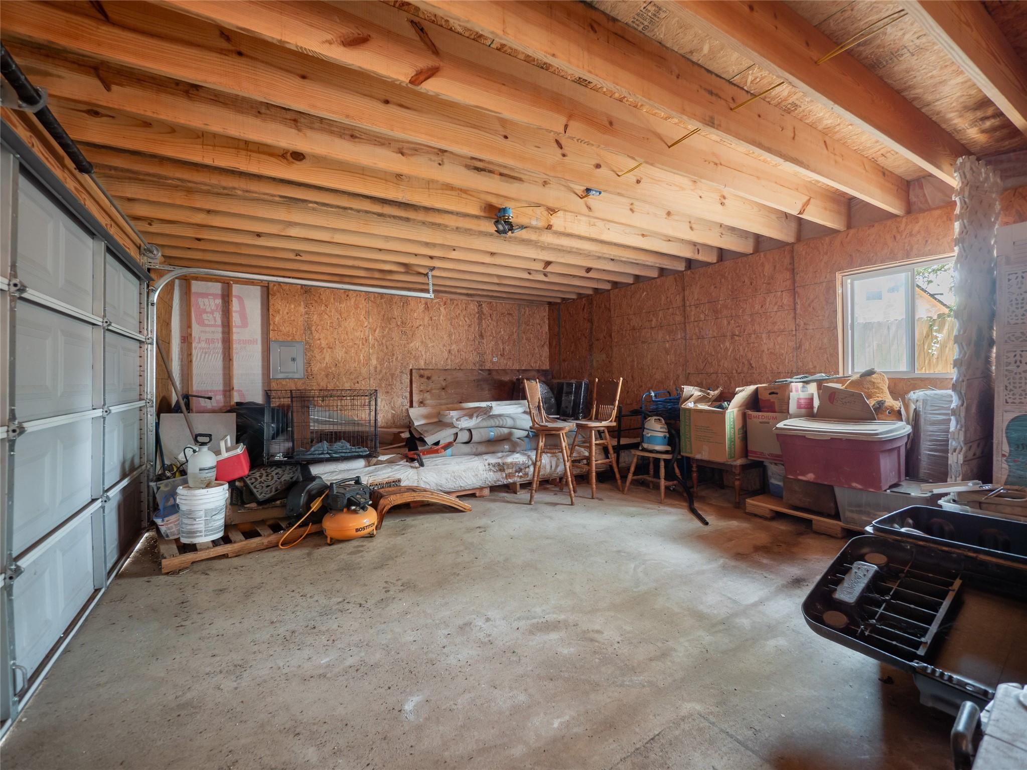 368 Riddle Rd, Cedar Creek, TX 78612