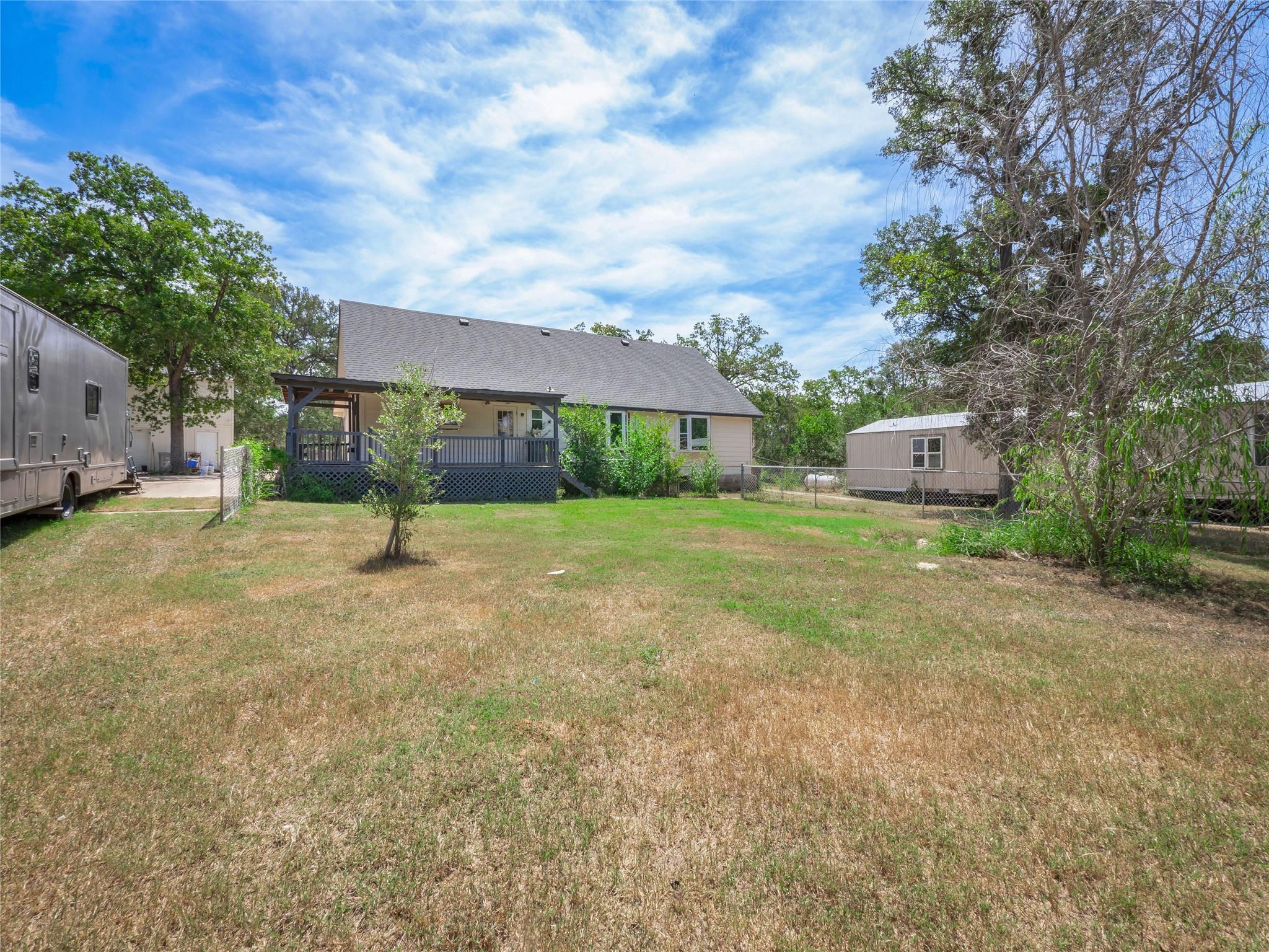 368 Riddle Rd, Cedar Creek, TX 78612
