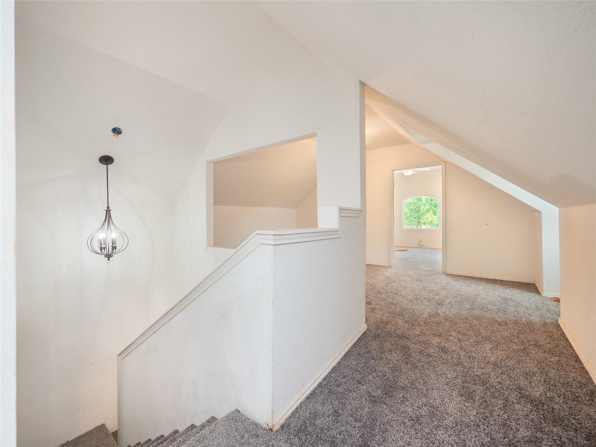 368 Riddle Rd, Cedar Creek, TX 78612