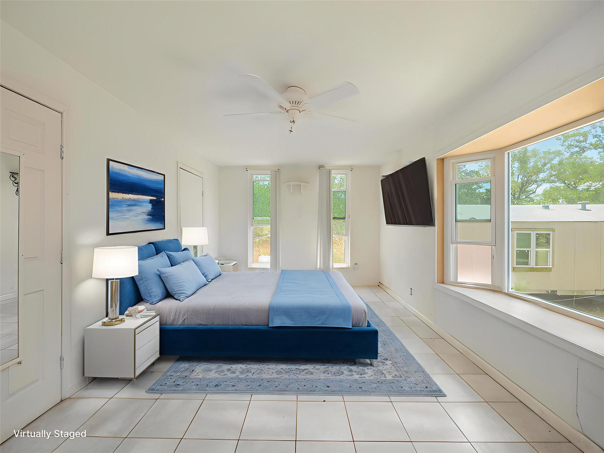 368 Riddle Rd, Cedar Creek, TX 78612