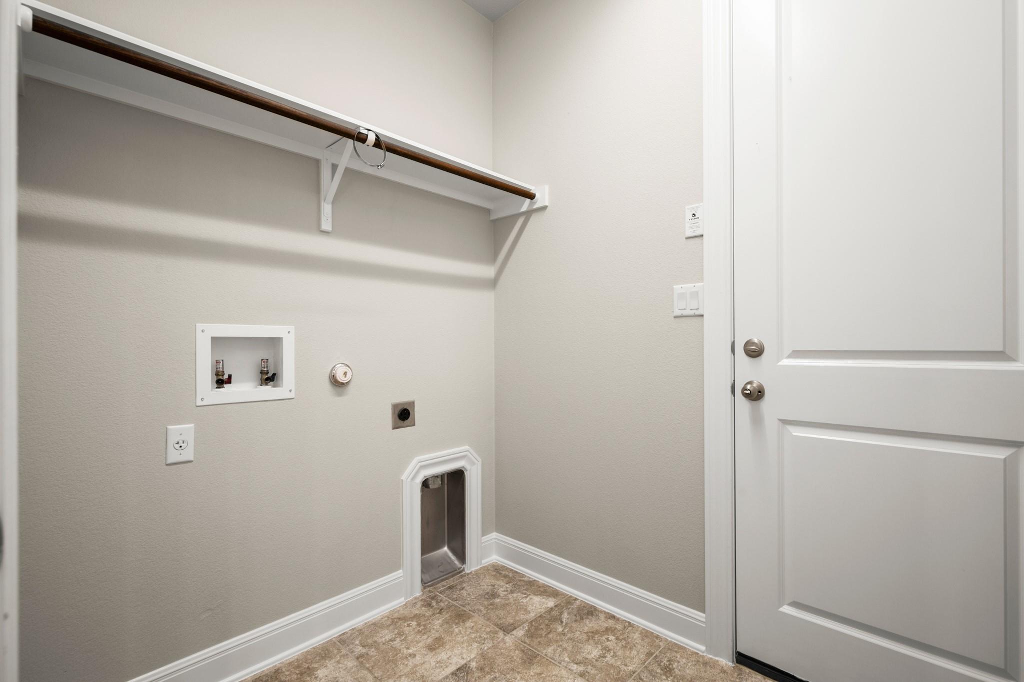 2233 Yaupon Range Dr, Leander, TX 78641