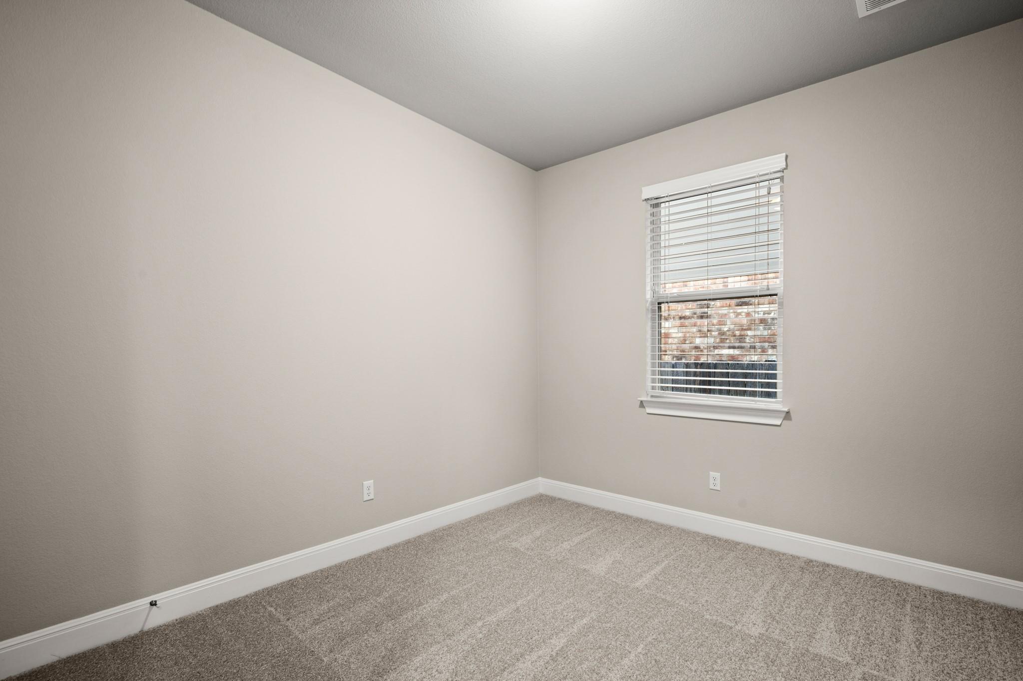 2233 Yaupon Range Dr, Leander, TX 78641