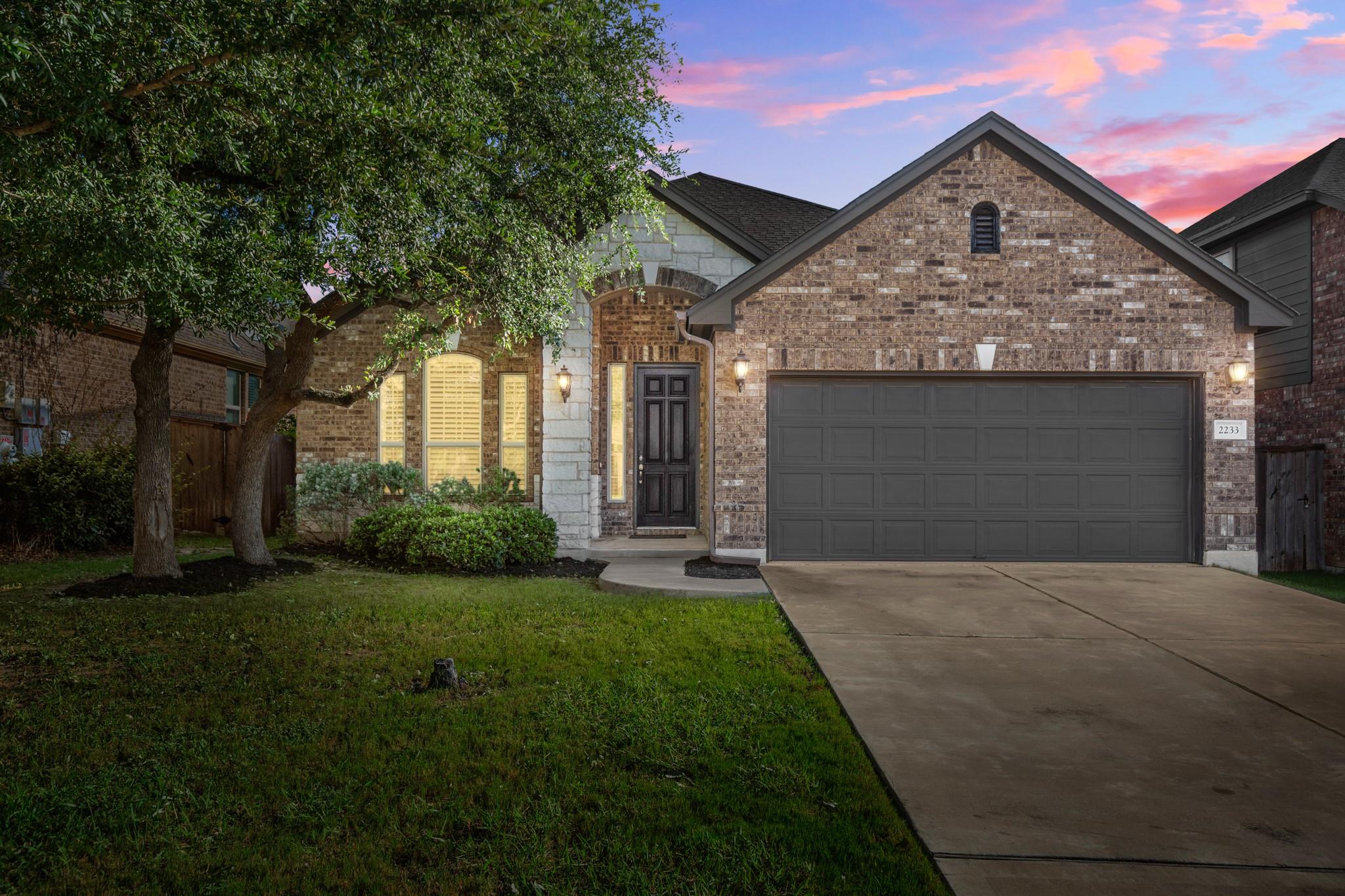 2233 Yaupon Range Dr, Leander, TX 78641