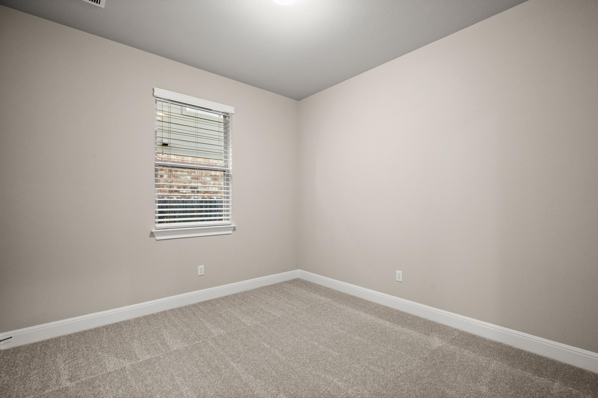 2233 Yaupon Range Dr, Leander, TX 78641