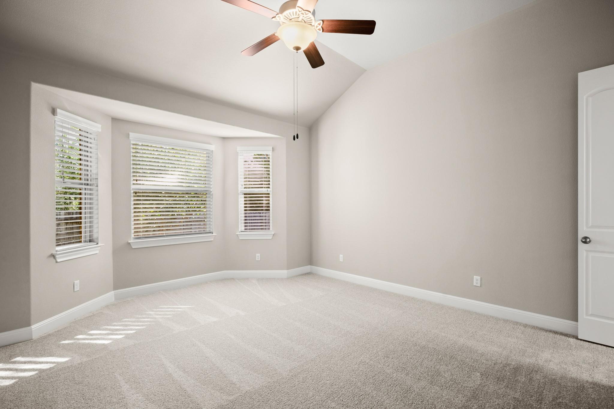 2233 Yaupon Range Dr, Leander, TX 78641