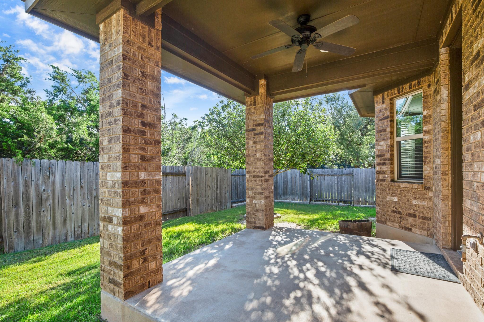 2233 Yaupon Range Dr, Leander, TX 78641