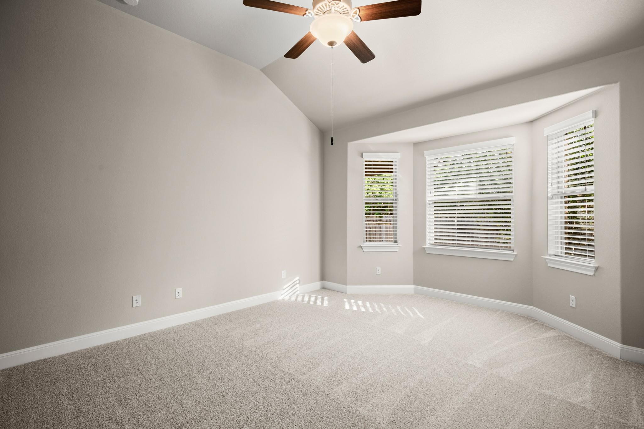 2233 Yaupon Range Dr, Leander, TX 78641