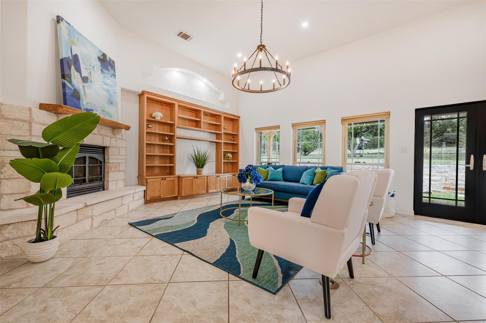 211 E Creek Dr, Dripping Springs, TX 78620