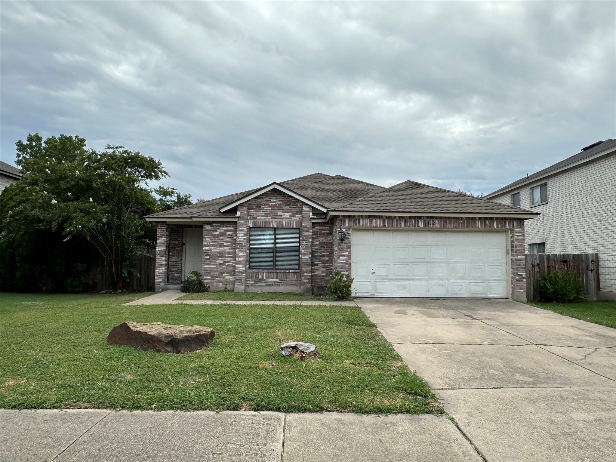 312 Greener Dr, Leander, TX 78641