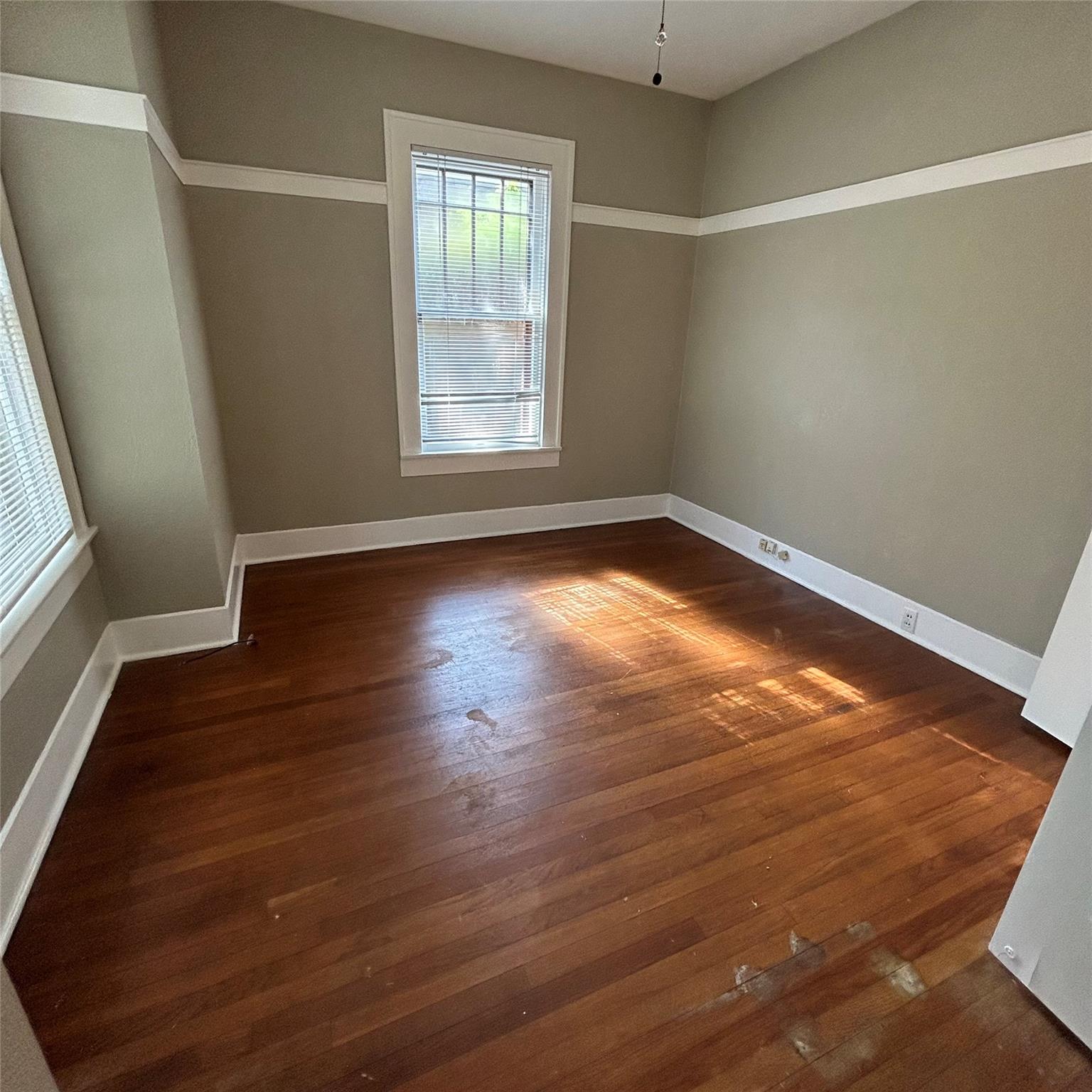 1115 W 22 1/2 St, Austin, TX 78705