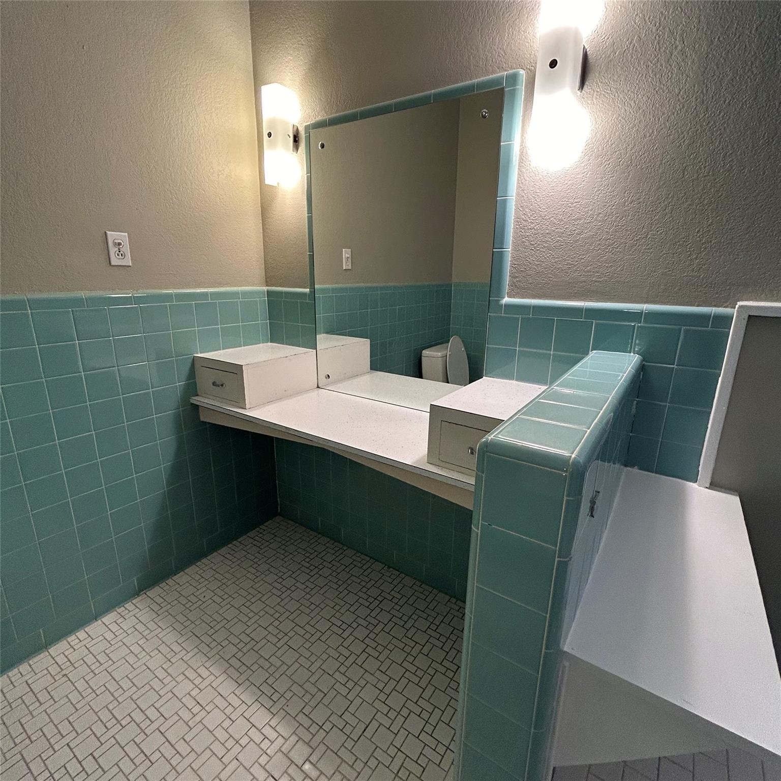 1115 W 22 1/2 St, Austin, TX 78705